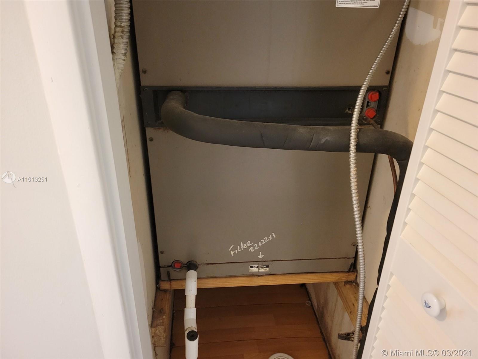 Ver detalles / 2553 sq. ft. $ 2021-03-15 0 foto