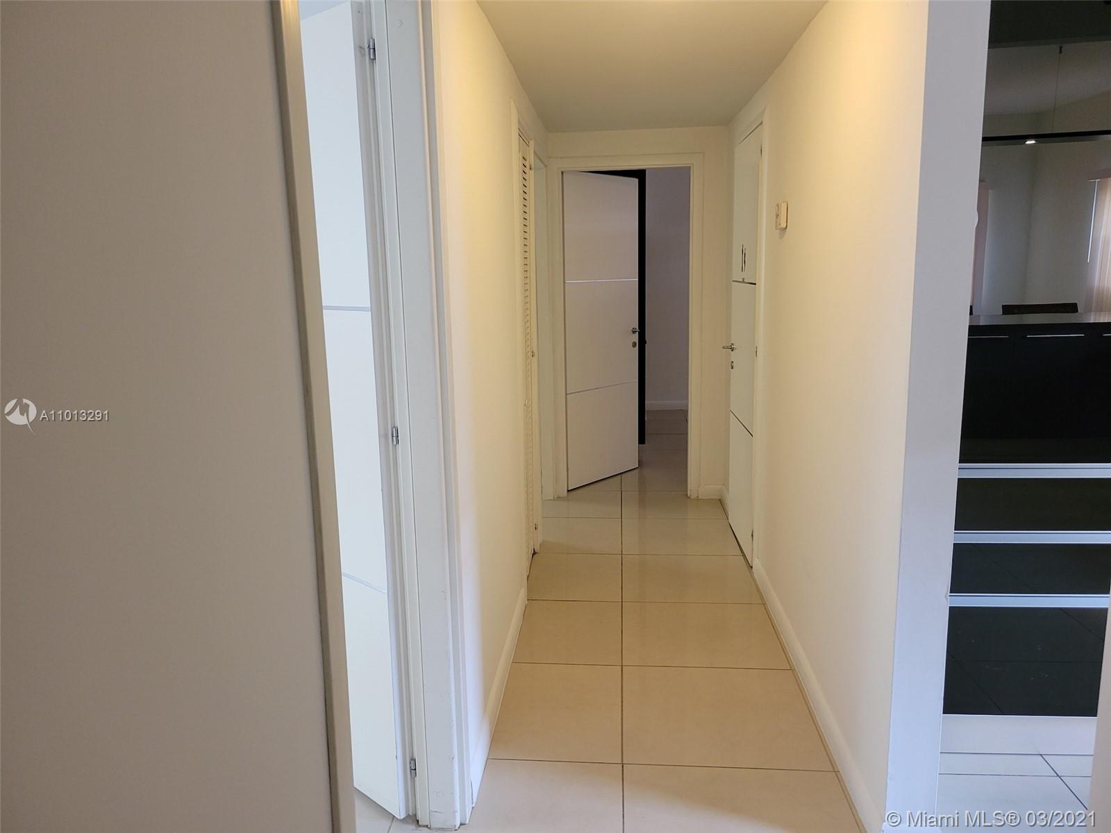 Ver detalles / 2553 sq. ft. $ 2021-03-15 0 foto