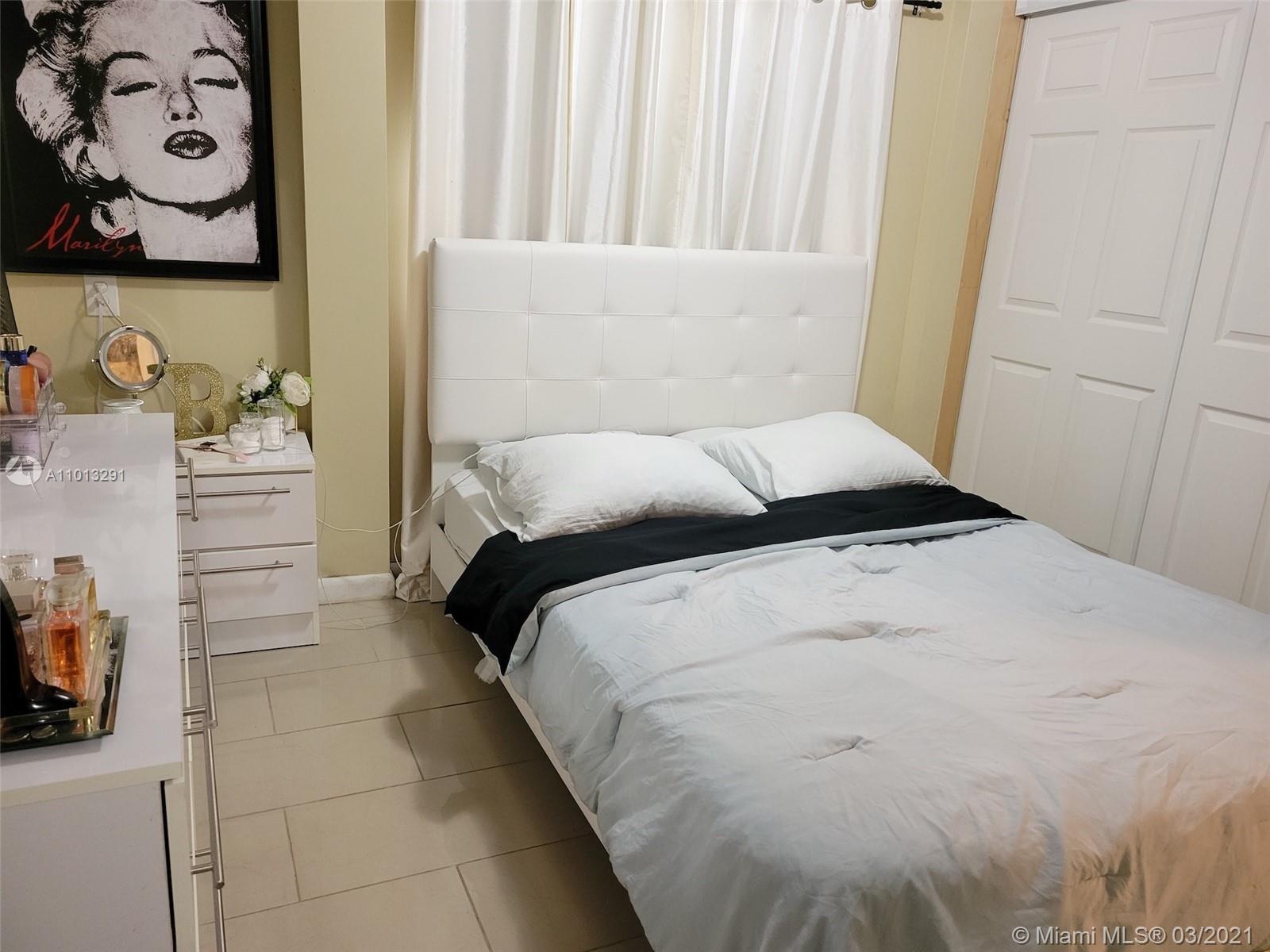 Ver detalles / 2553 sq. ft. $ 2021-03-15 0 foto