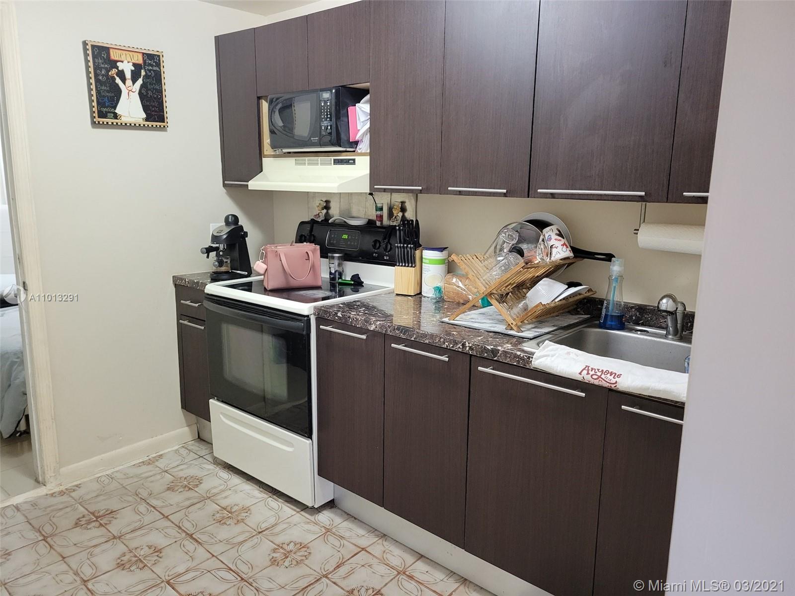 Ver detalles / 2553 sq. ft. $ 2021-03-15 0 foto
