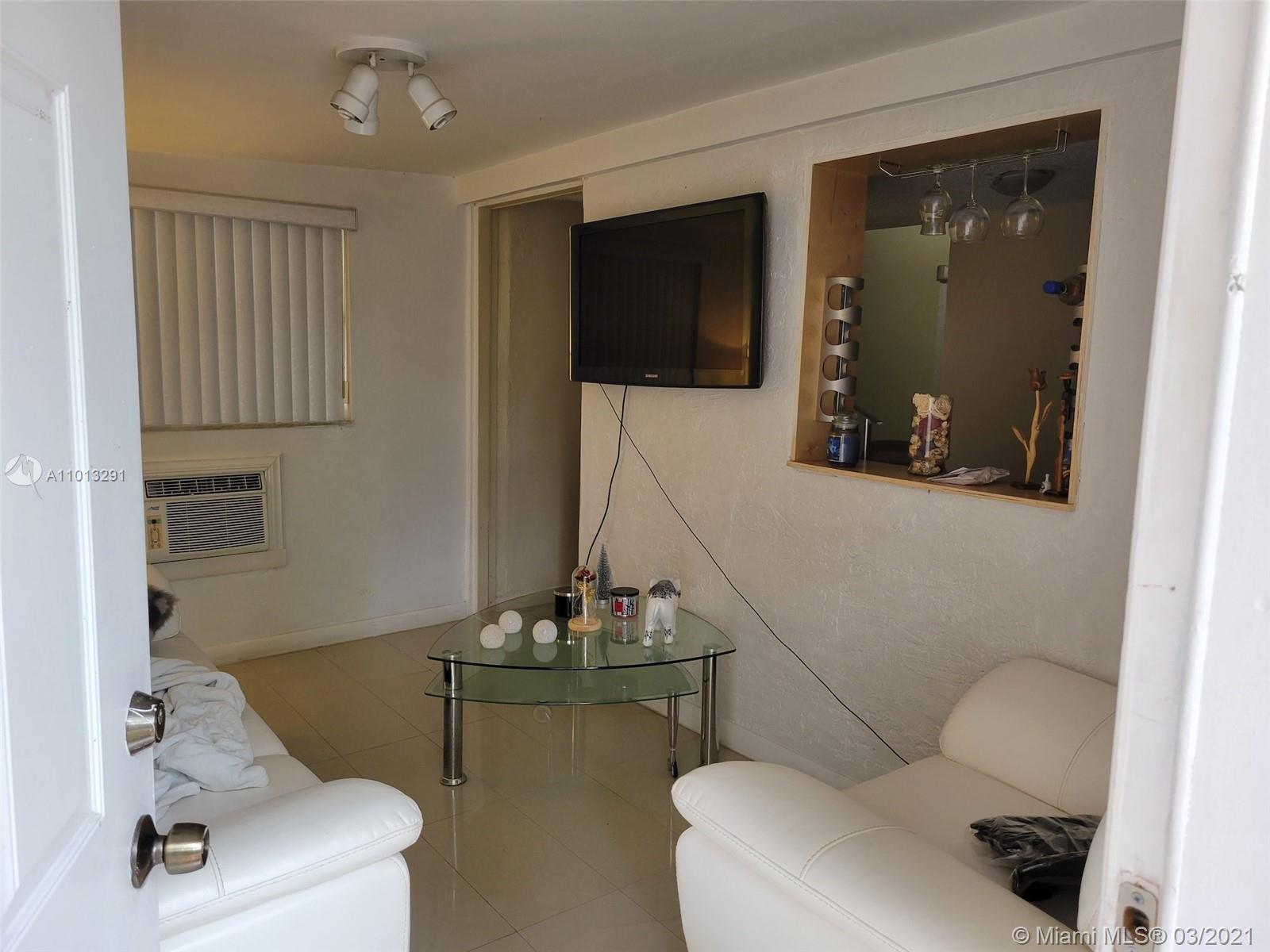 Ver detalles / 2553 sq. ft. $ 2021-03-15 0 foto