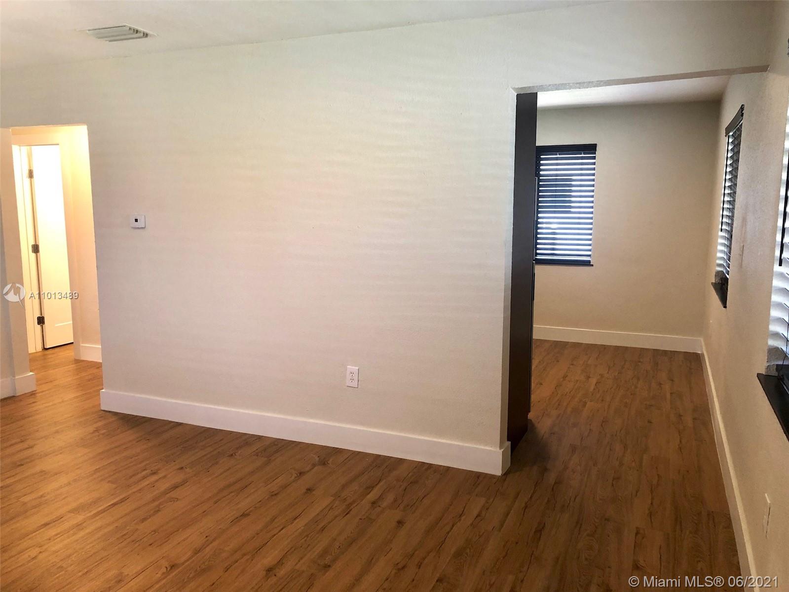 See details / 2054 sq. ft. $ 2021-03-29 0 Photo