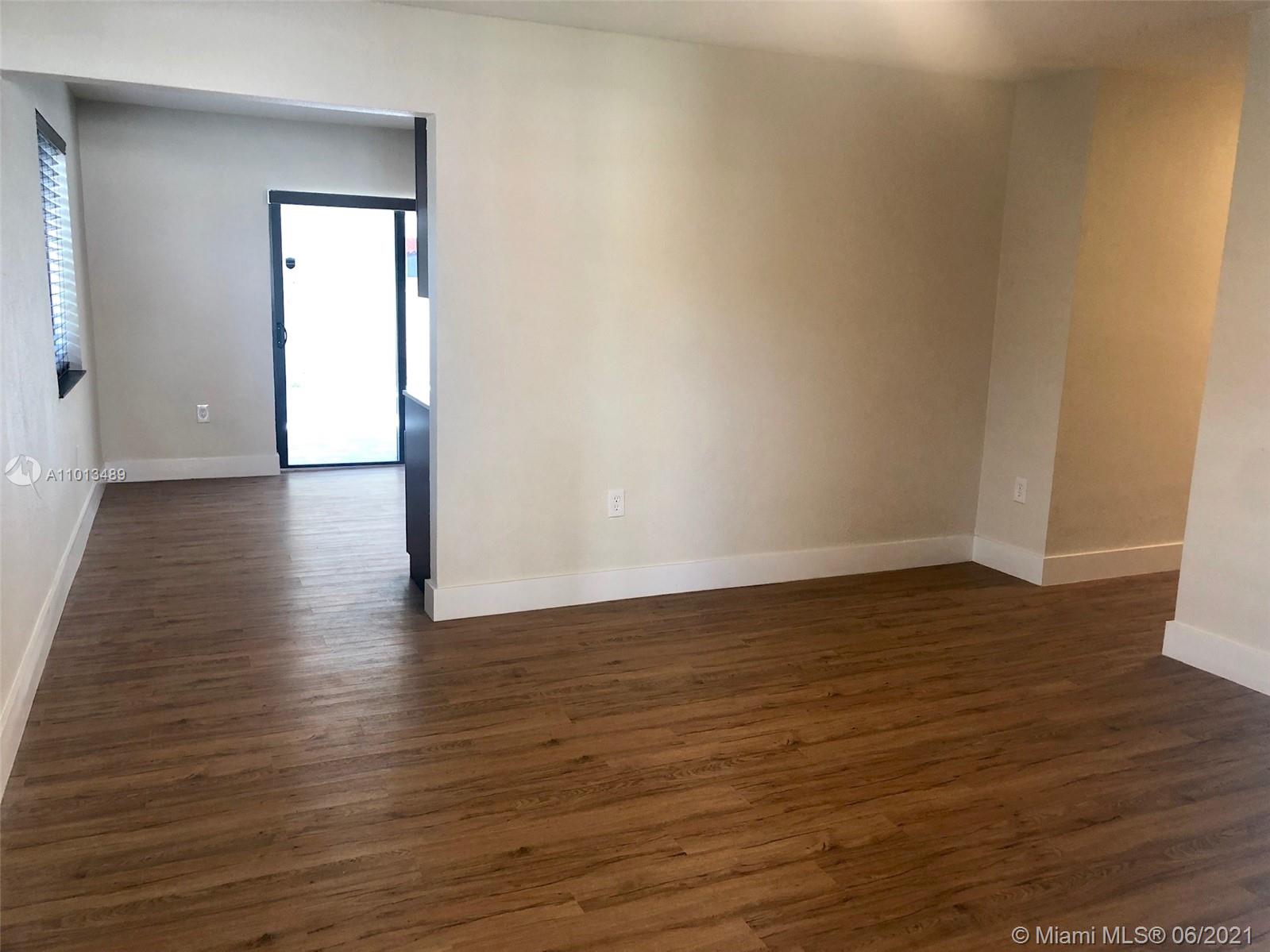 See details / 2054 sq. ft. $ 2021-03-29 0 Photo