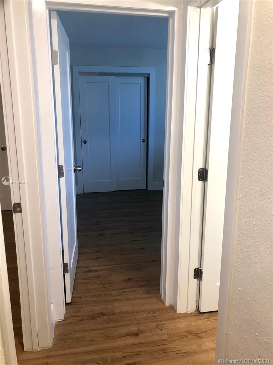 See details / 2054 sq. ft. $ 2021-03-29 0 Photo