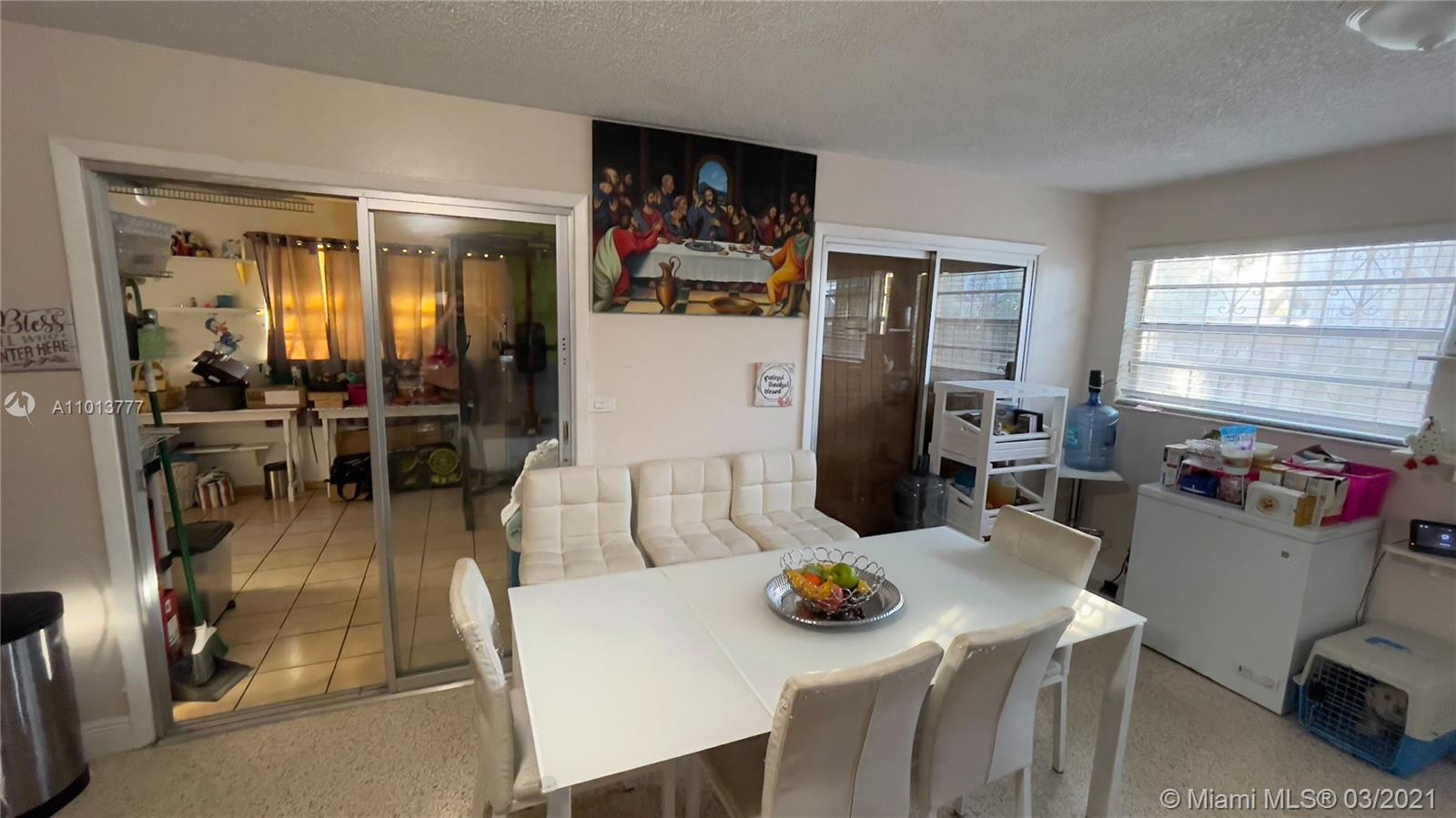 See details / 2427 sq. ft. $ 2021-03-16 0 Photo