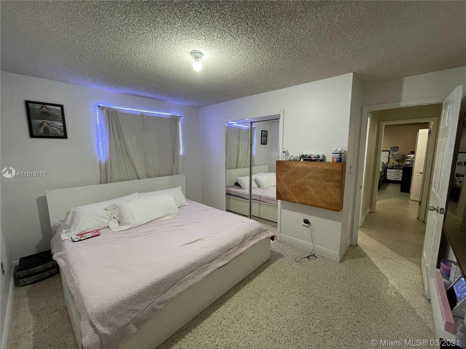 See details / 2427 sq. ft. $ 2021-03-16 0 Photo