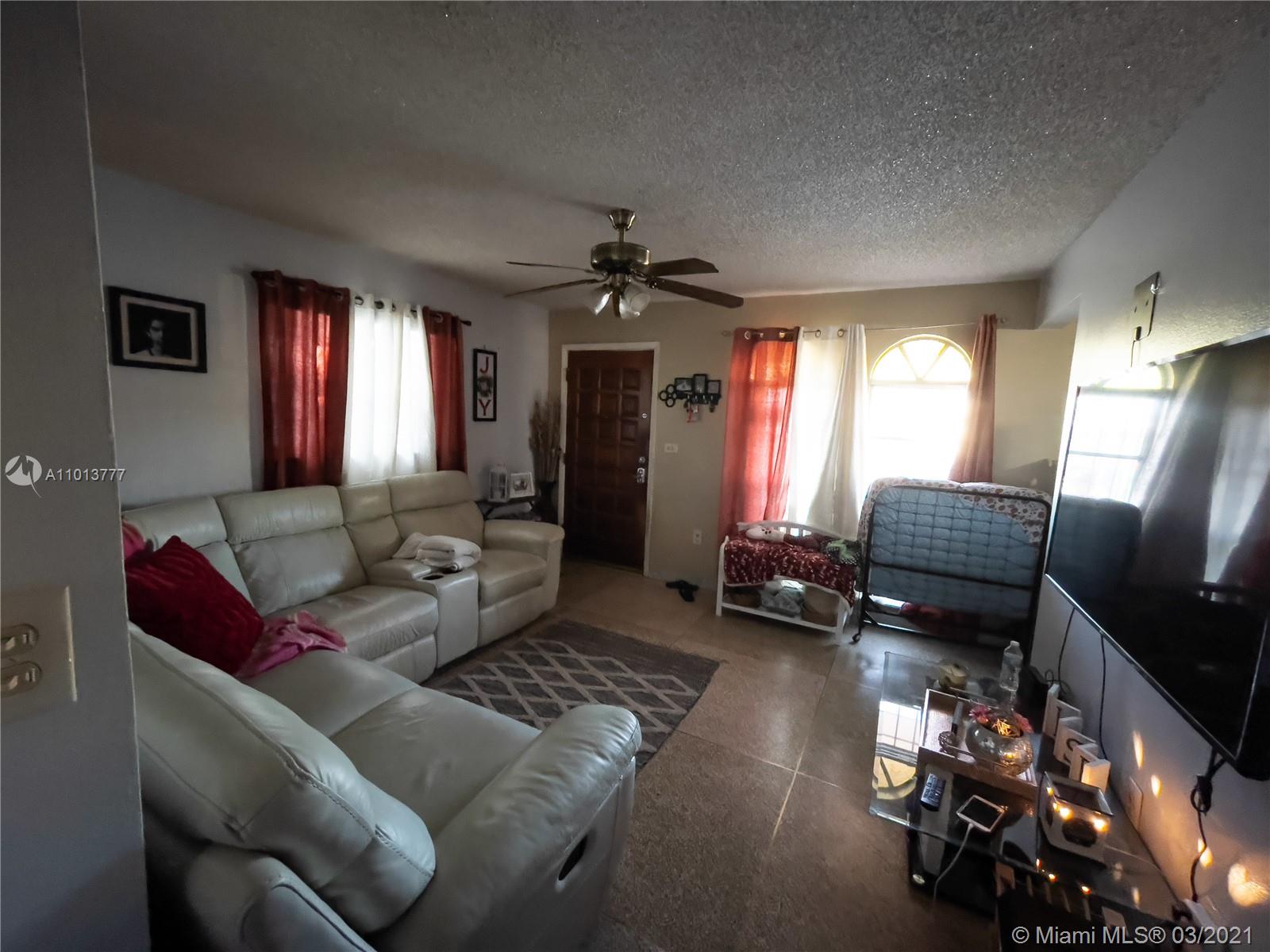 See details / 2427 sq. ft. $ 2021-03-16 0 Photo