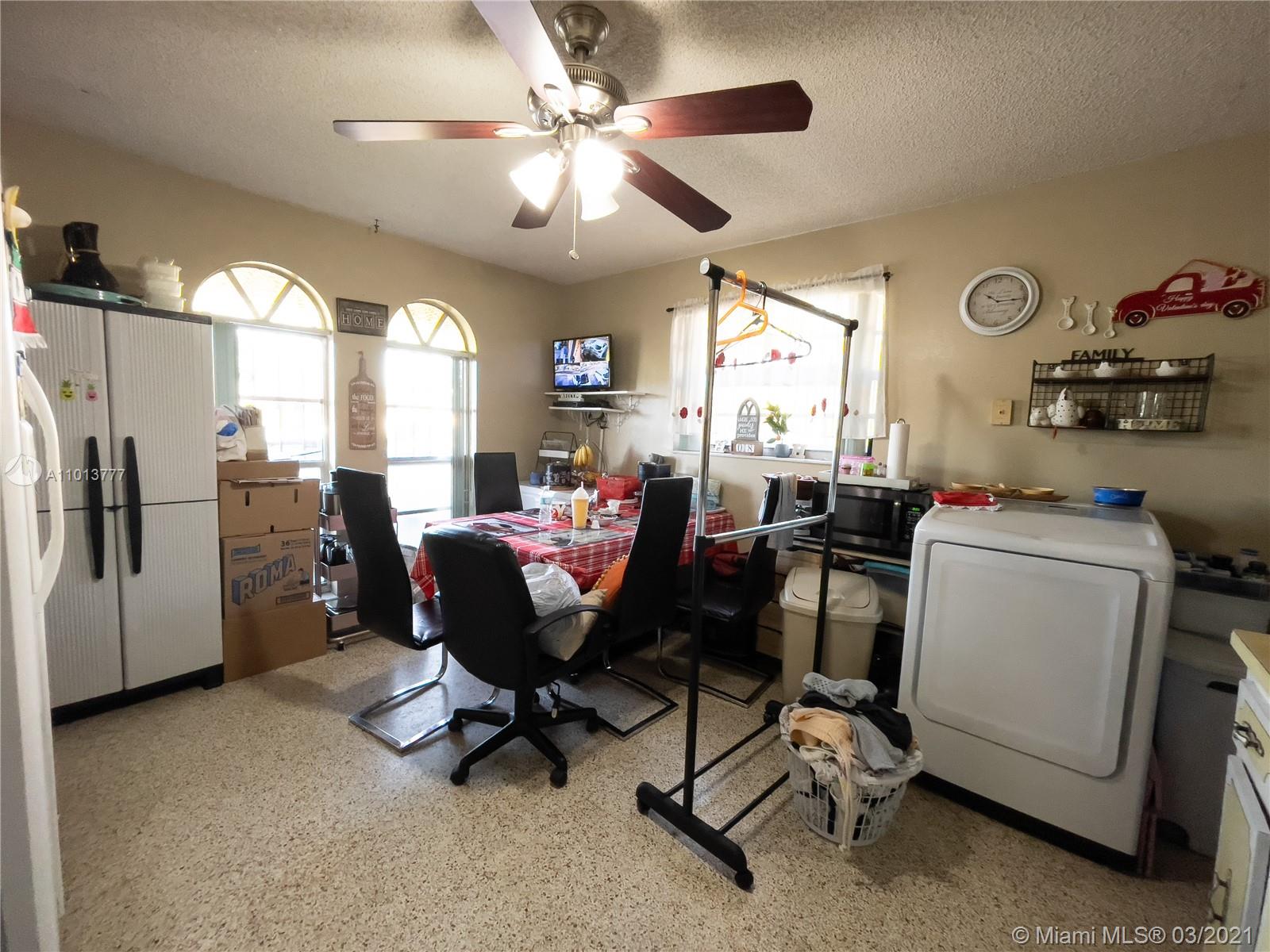 See details / 2427 sq. ft. $ 2021-03-16 0 Photo
