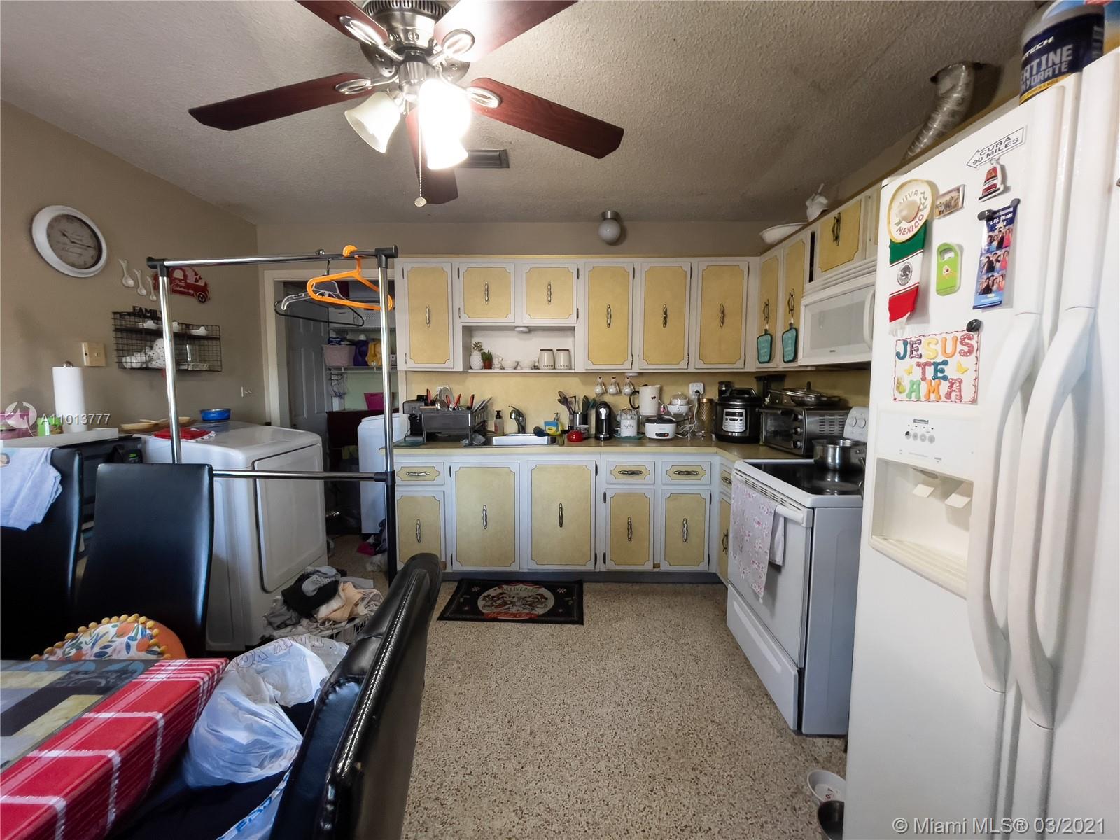 See details / 2427 sq. ft. $ 2021-03-16 0 Photo