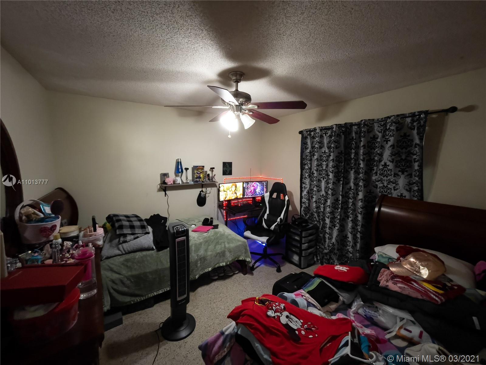 See details / 2427 sq. ft. $ 2021-03-16 0 Photo