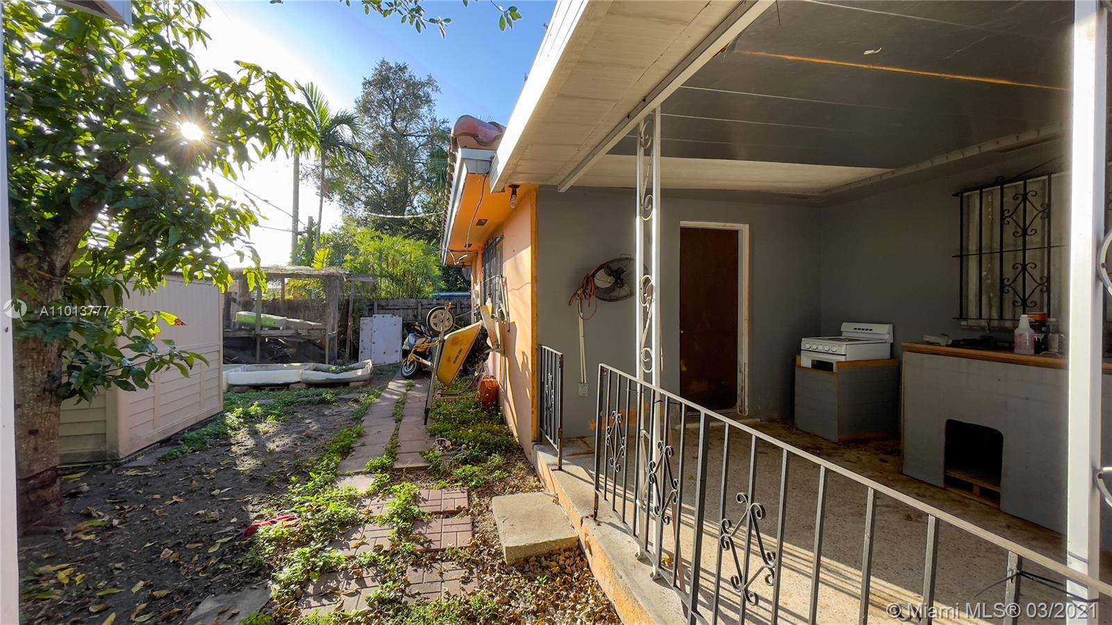 See details / 2427 sq. ft. $ 2021-03-16 0 Photo