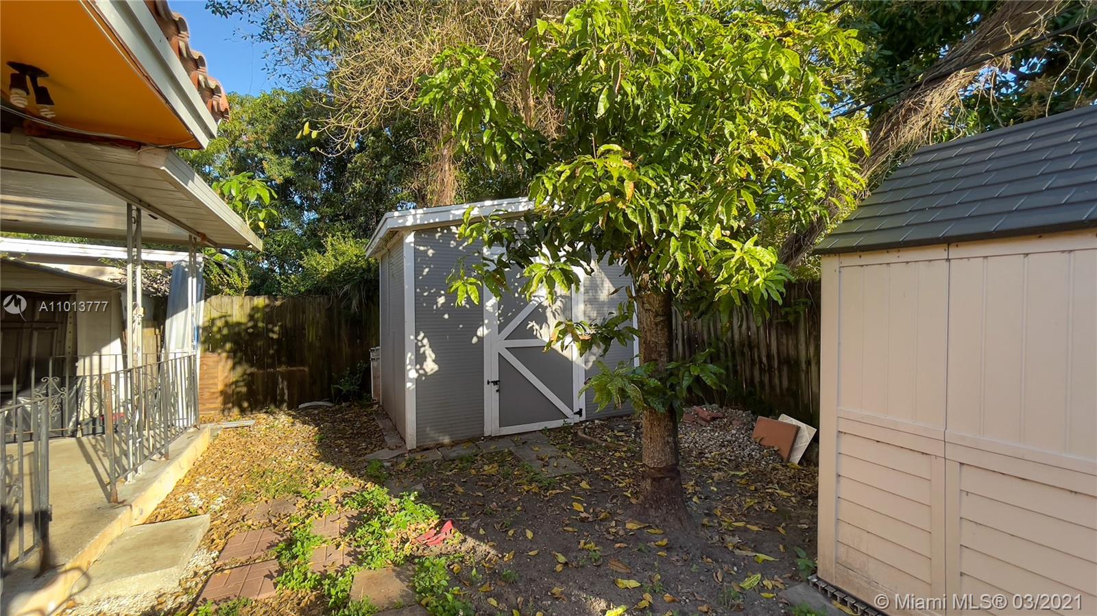 See details / 2427 sq. ft. $ 2021-03-16 0 Photo