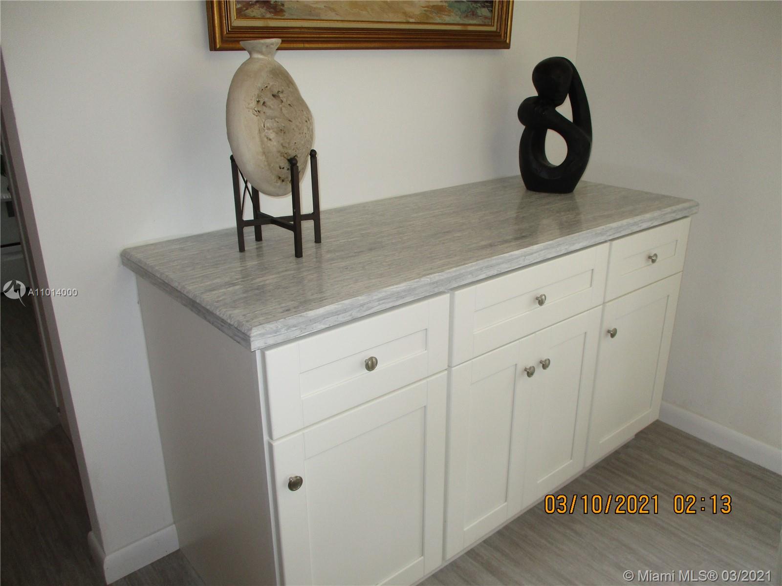 See details / 1801 sq. ft. $ 2021-04-12 0 Photo