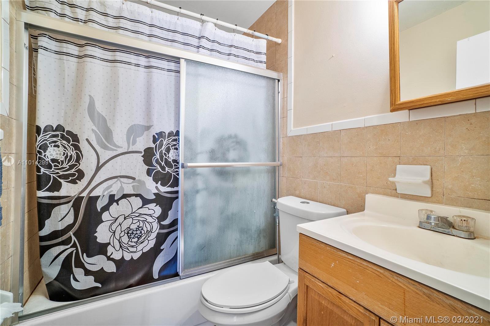 See details / 2225 sq. ft. $ 2021-03-17 0 Photo