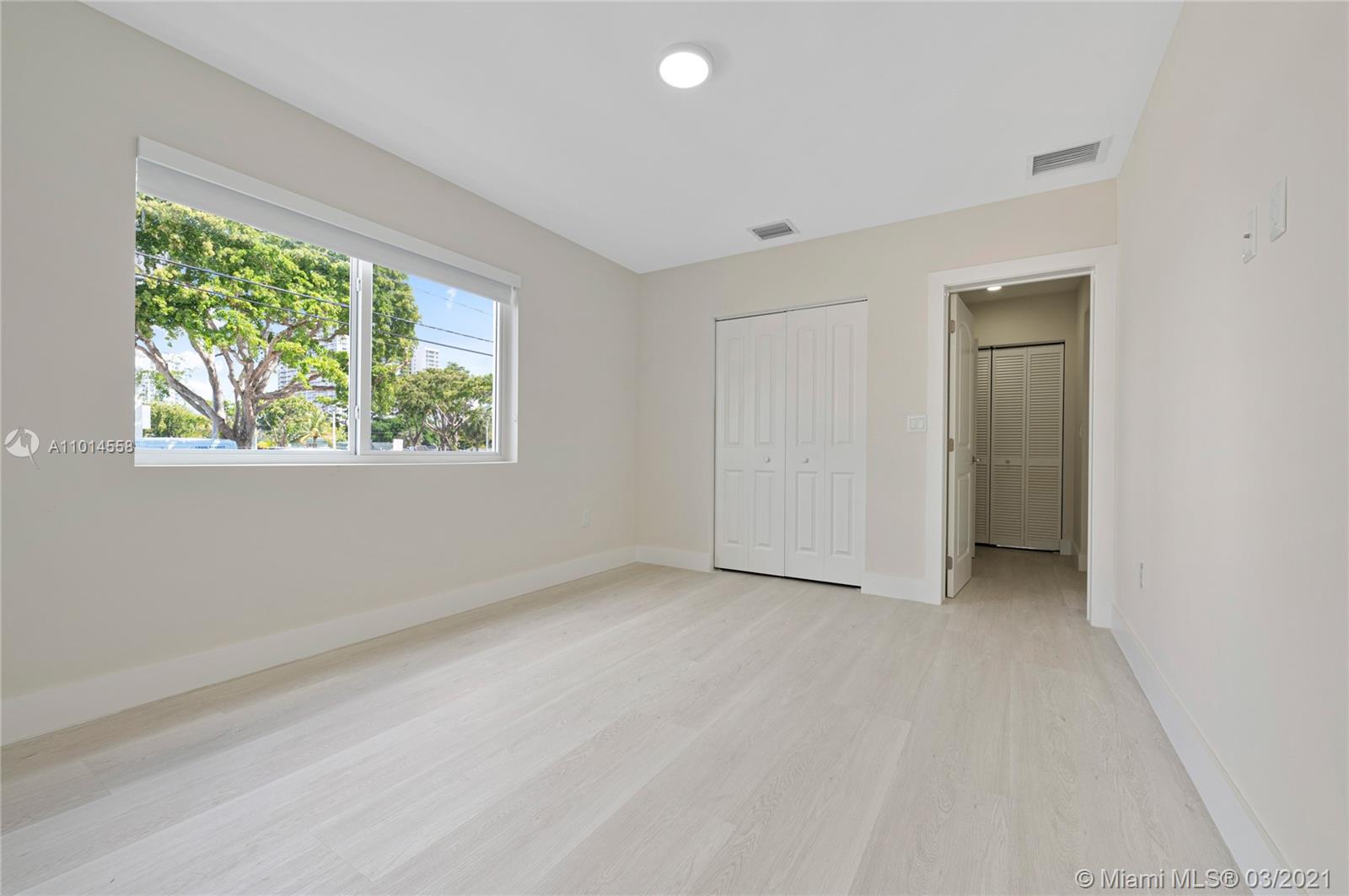 See details / sq. ft. $ 2021-03-17 0 Photo