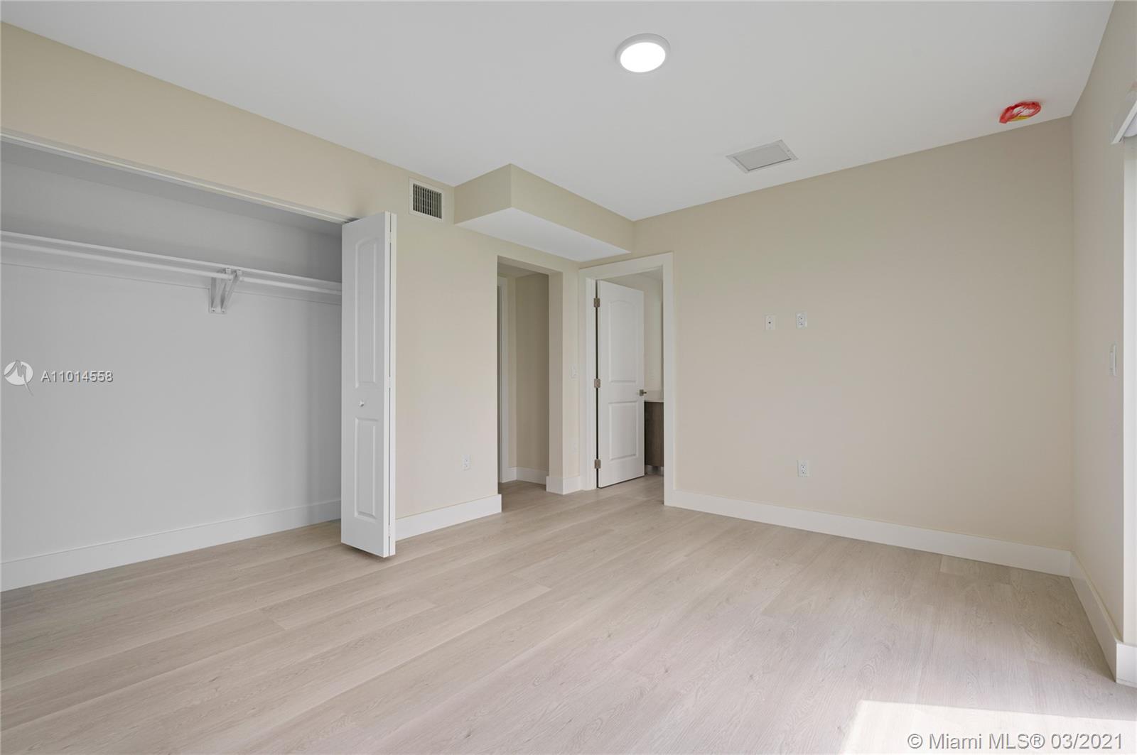 See details / sq. ft. $ 2021-03-17 0 Photo