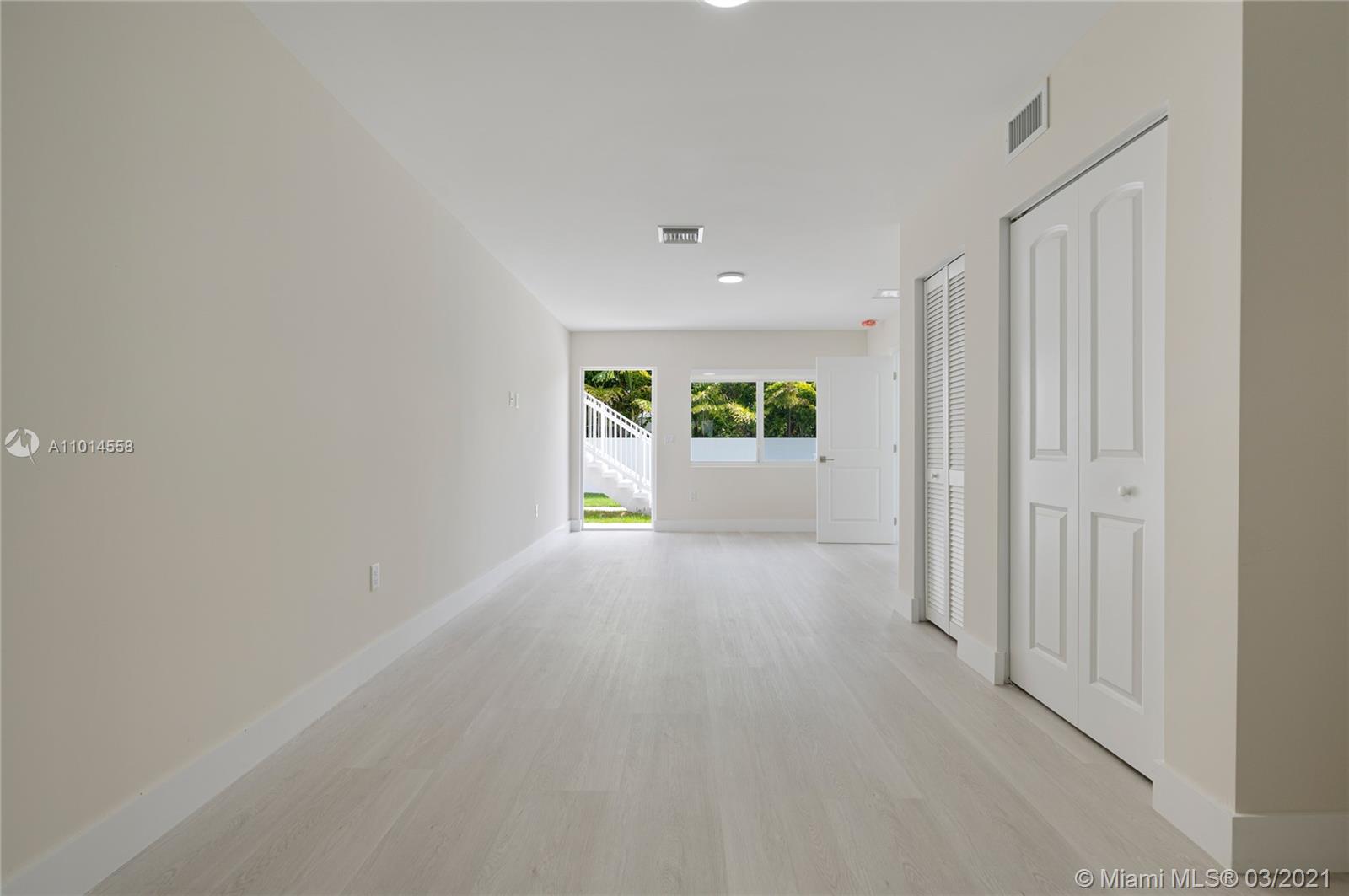 See details / sq. ft. $ 2021-03-17 0 Photo