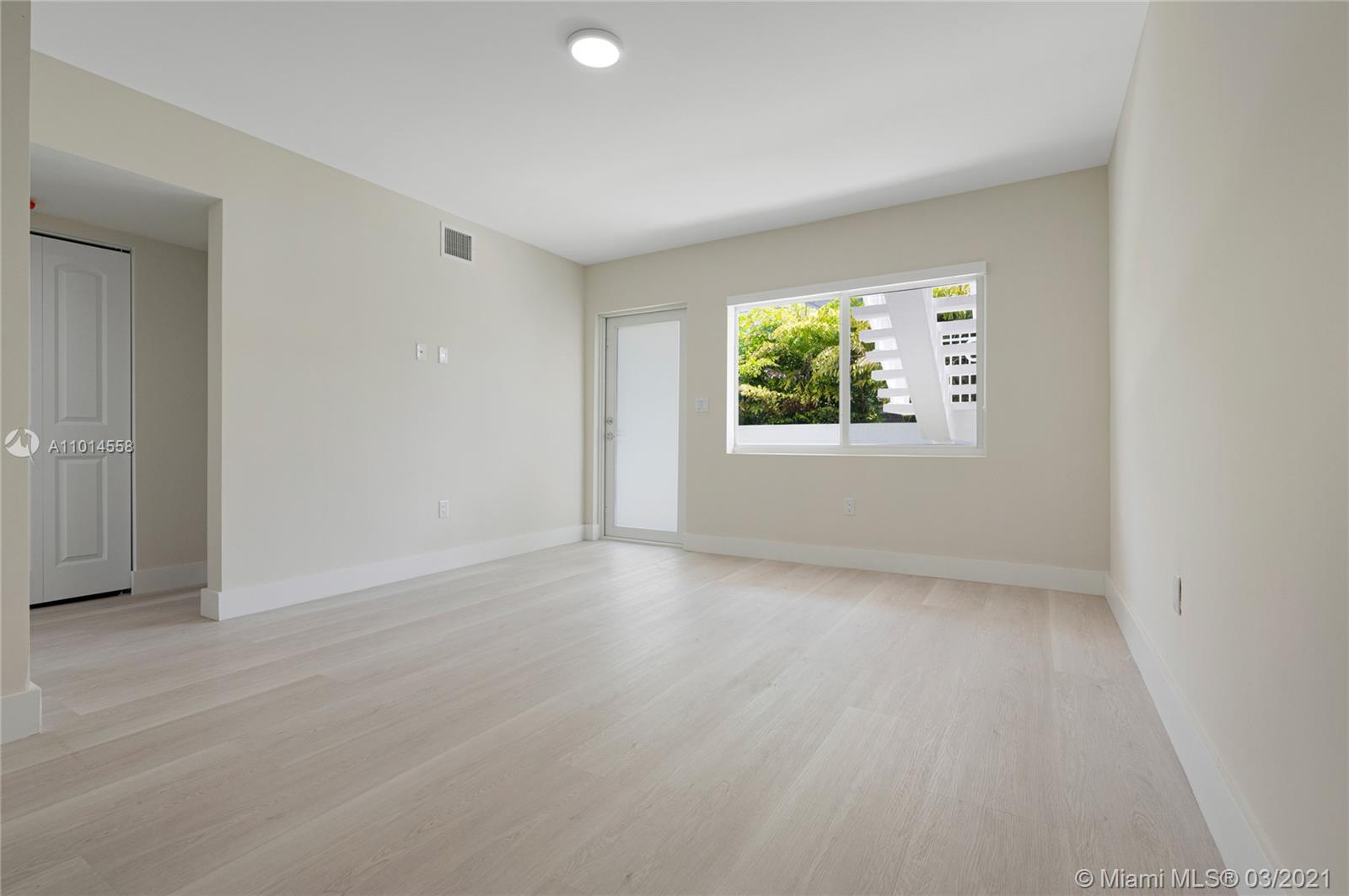 See details / sq. ft. $ 2021-03-17 0 Photo