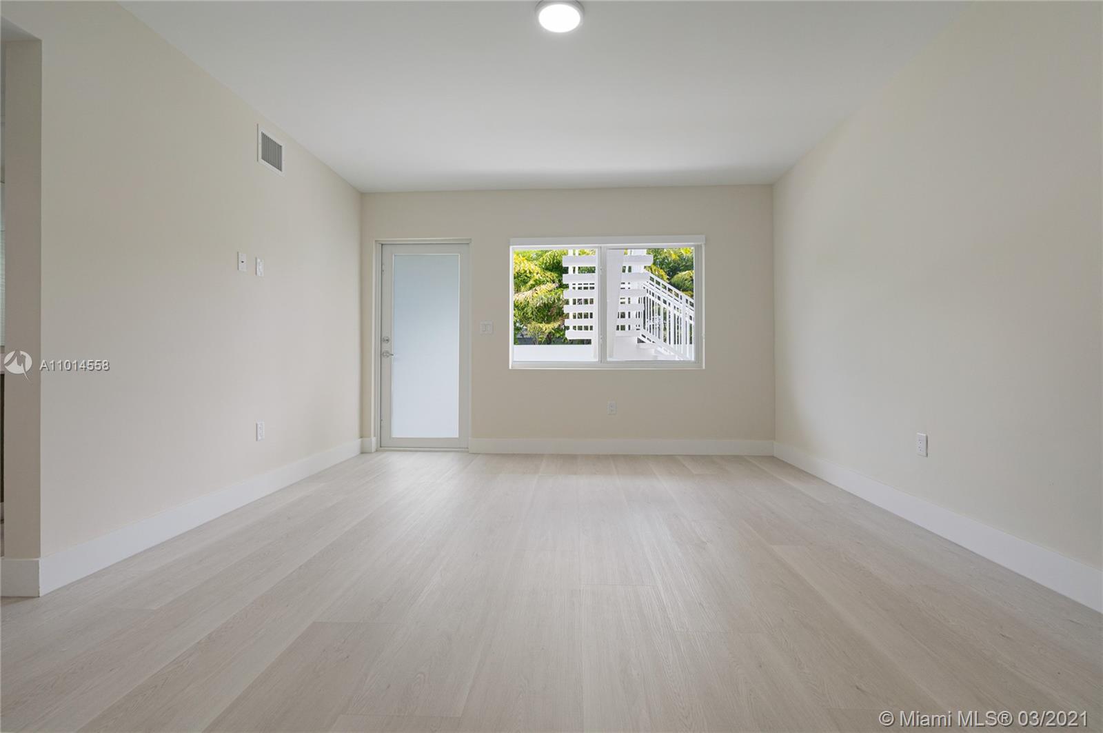 See details / sq. ft. $ 2021-03-17 0 Photo