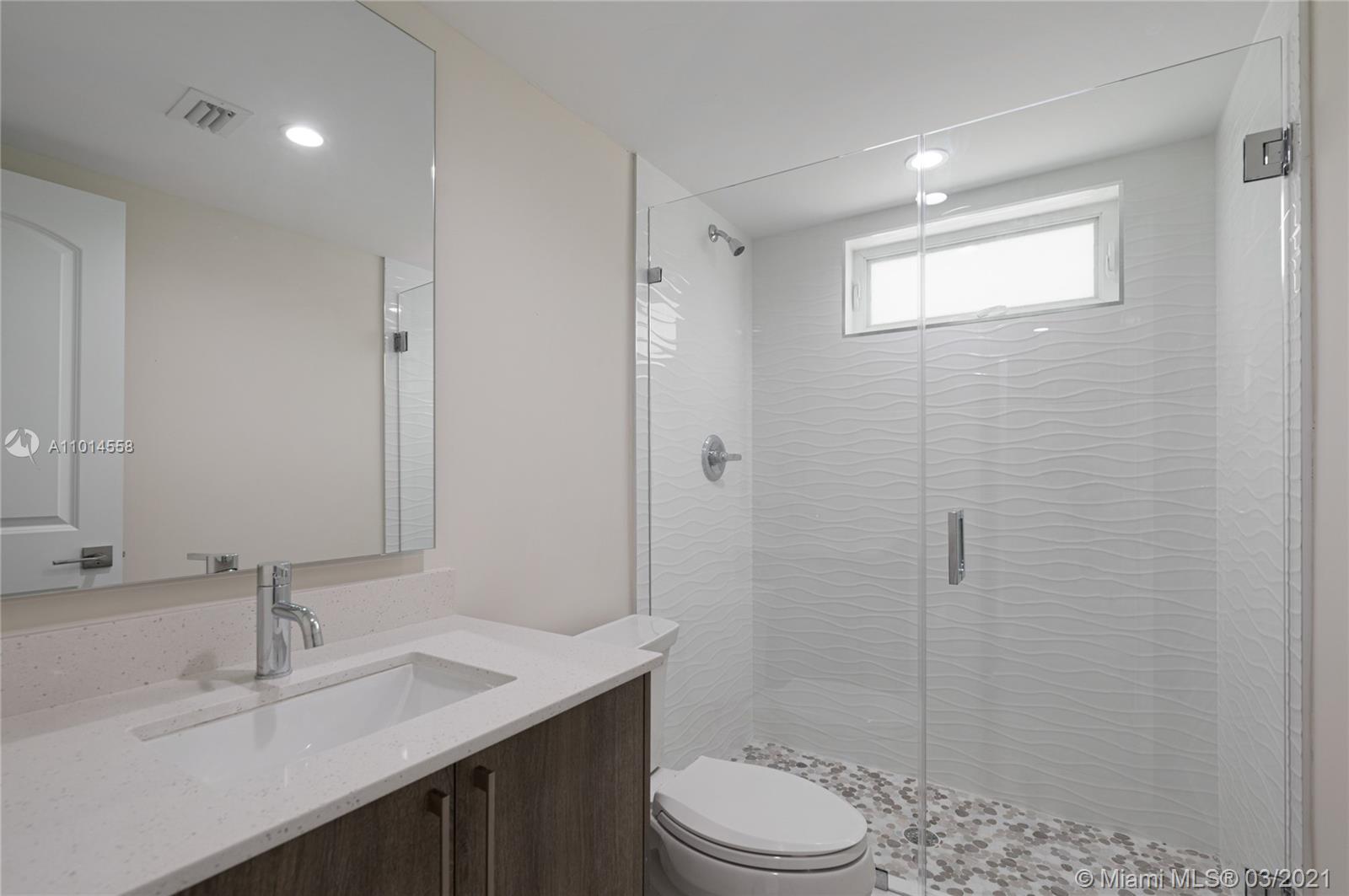 See details / sq. ft. $ 2021-03-17 0 Photo
