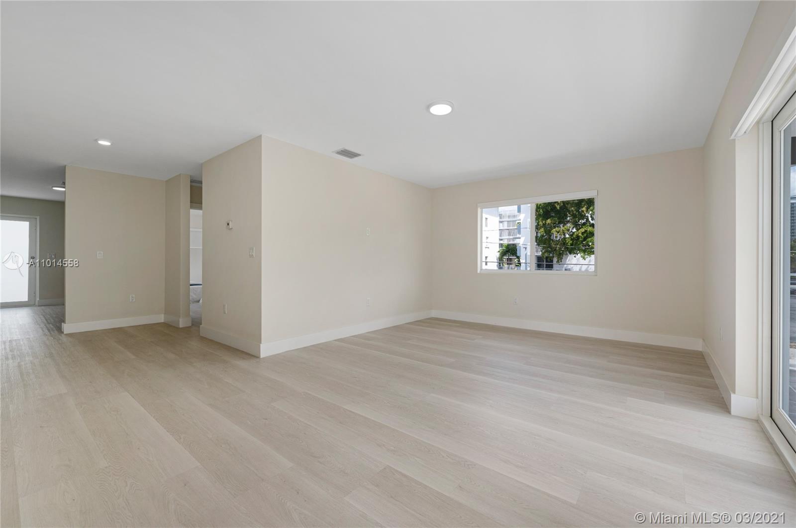See details / sq. ft. $ 2021-03-17 0 Photo