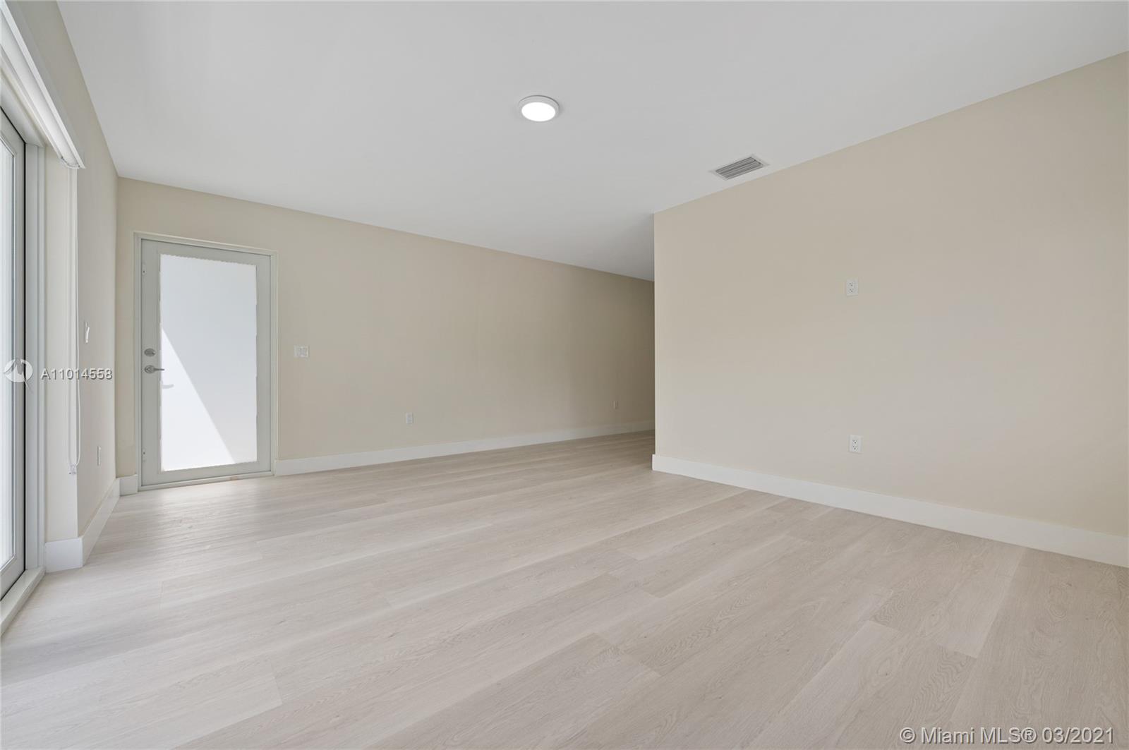 See details / sq. ft. $ 2021-03-17 0 Photo
