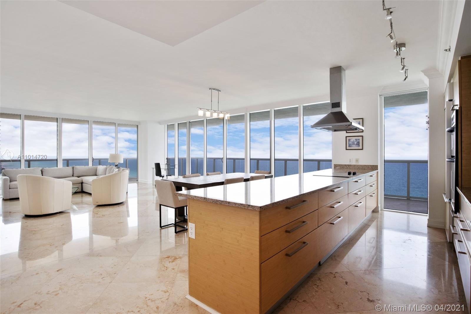 See details 1601 3 / 3 2065 sq. ft. $ 2021-03-26 0 Photo