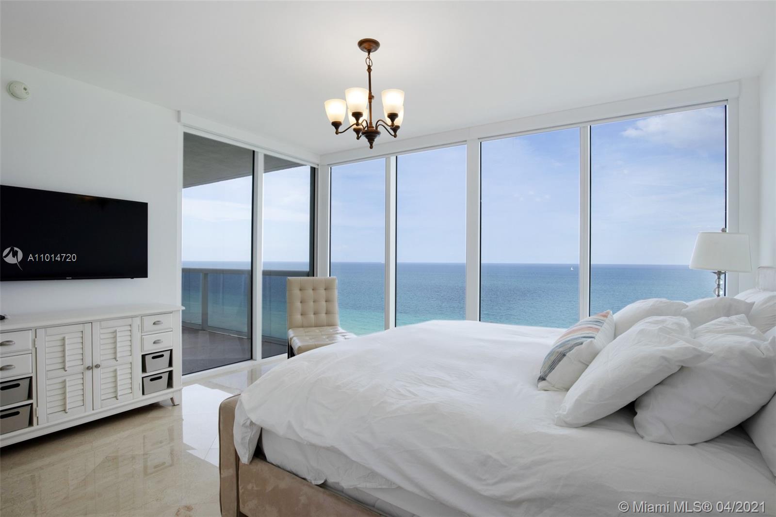 See details 1601 3 / 3 2065 sq. ft. $ 2021-03-26 0 Photo