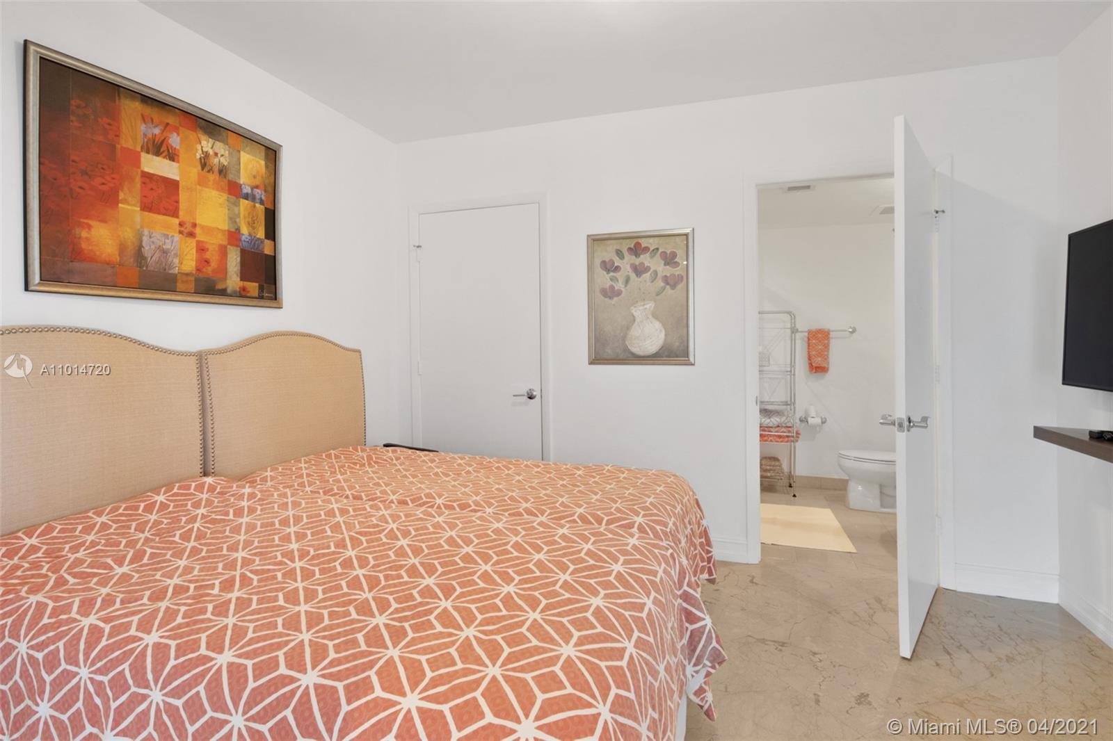 See details 1601 3 / 3 2065 sq. ft. $ 2021-03-26 0 Photo