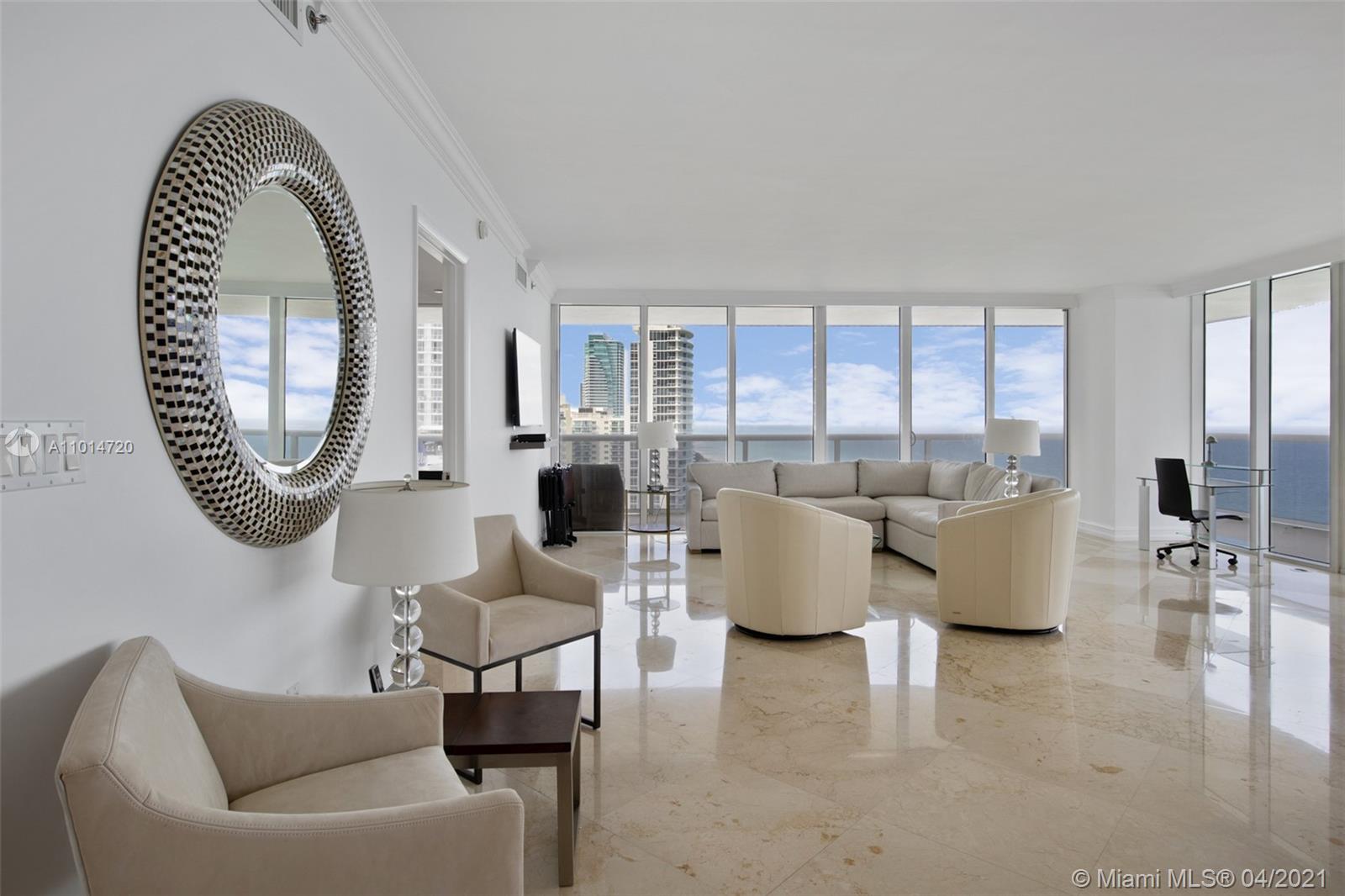 See details 1601 3 / 3 2065 sq. ft. $ 2021-03-26 0 Photo