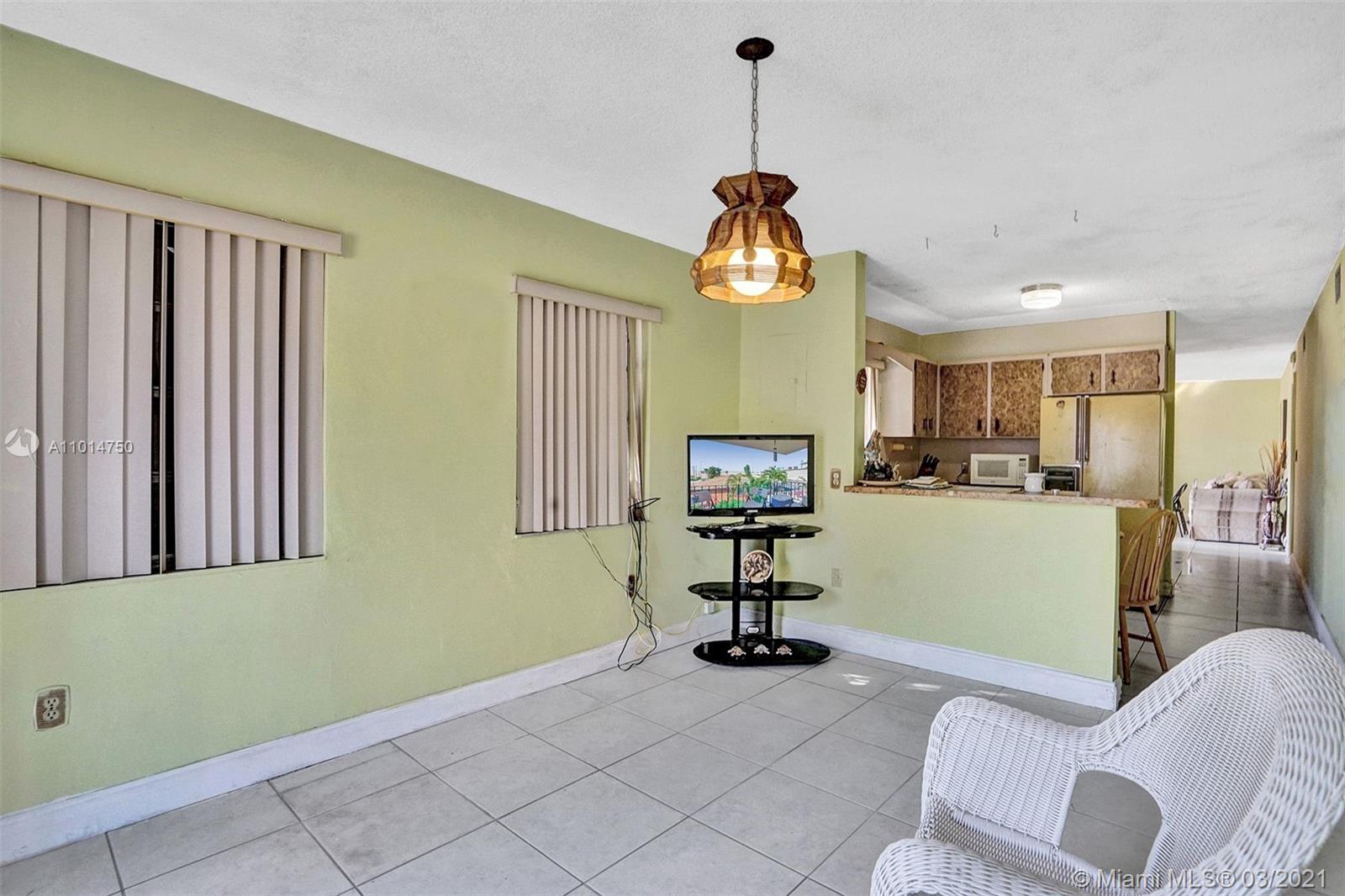See details / 2500 sq. ft. $ 2021-03-17 0 Photo