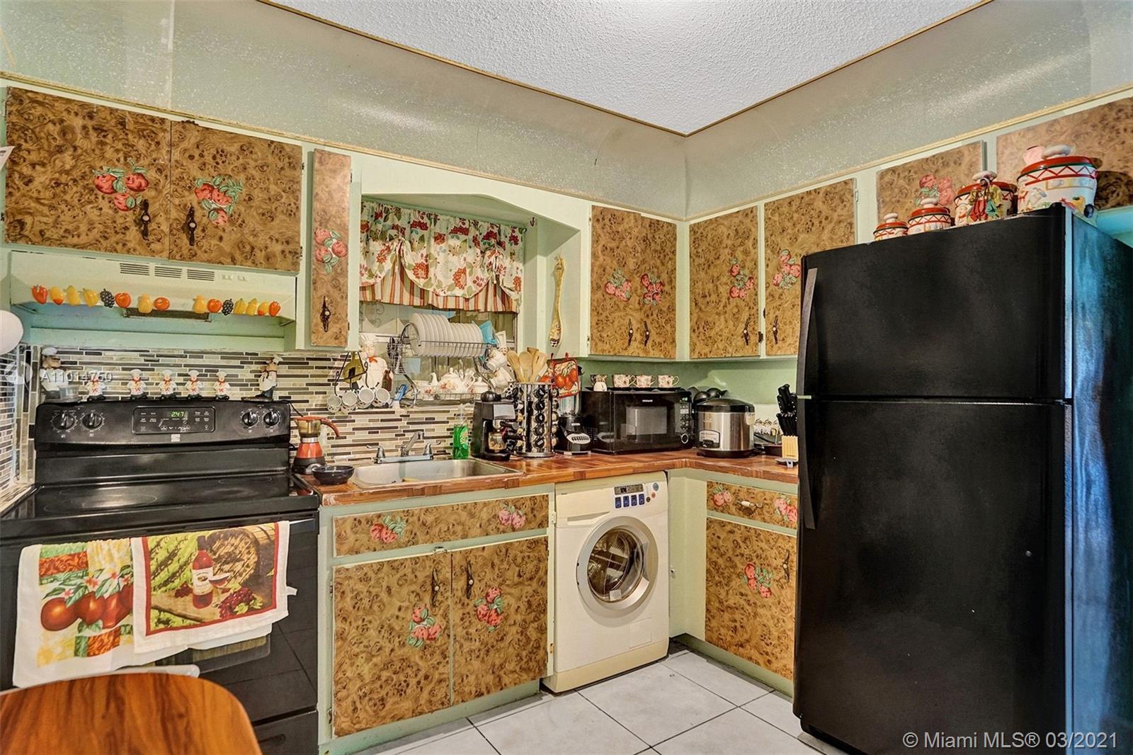 See details / 2500 sq. ft. $ 2021-03-17 0 Photo