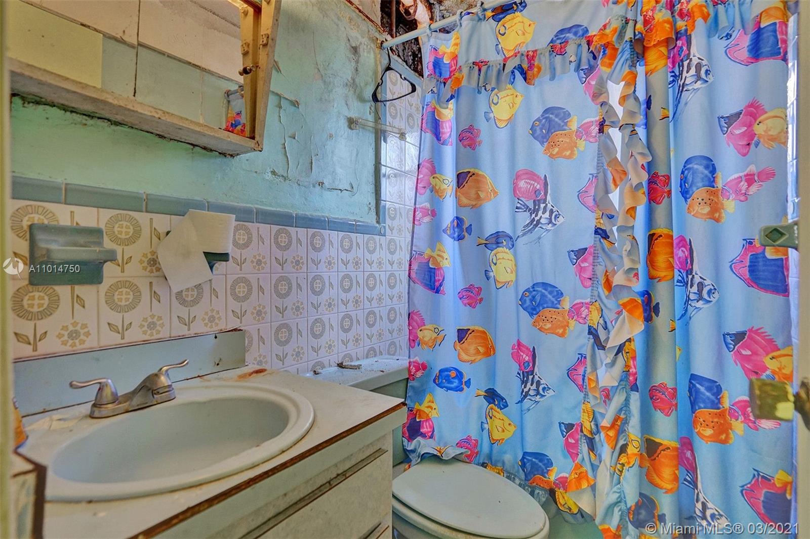 See details / 2500 sq. ft. $ 2021-03-17 0 Photo