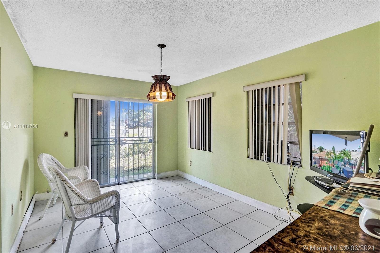 See details / 2500 sq. ft. $ 2021-03-17 0 Photo
