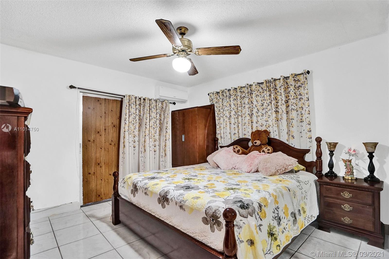 See details / 2500 sq. ft. $ 2021-03-17 0 Photo