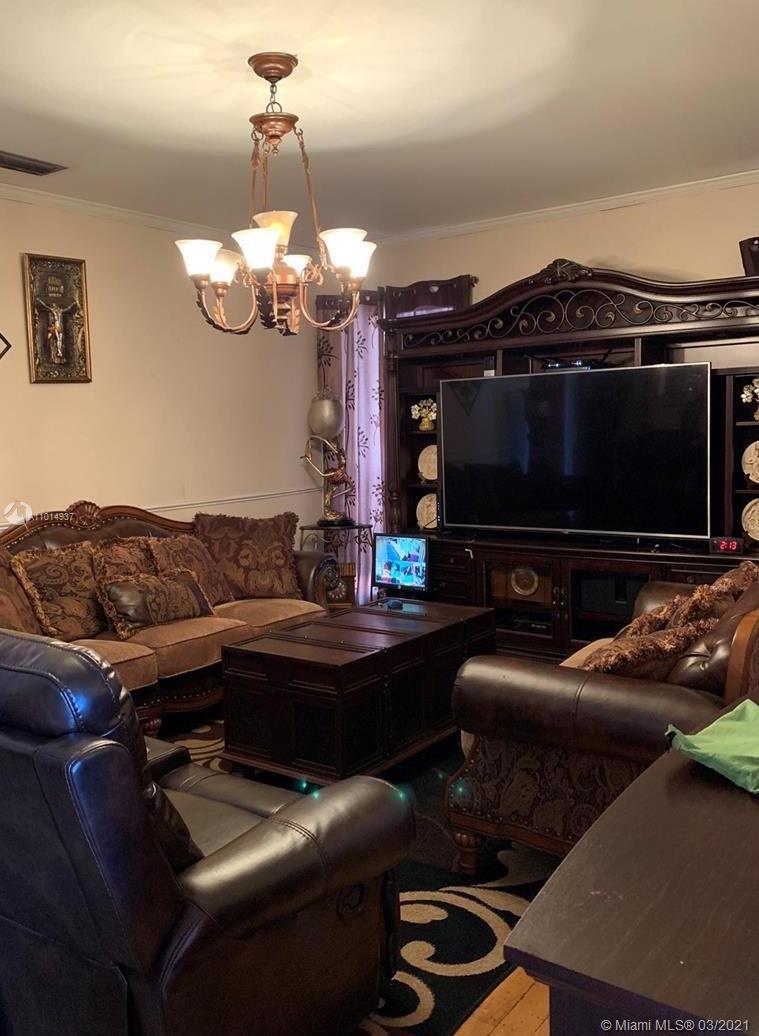 See details / 2339 sq. ft. $ 2021-03-18 0 Photo