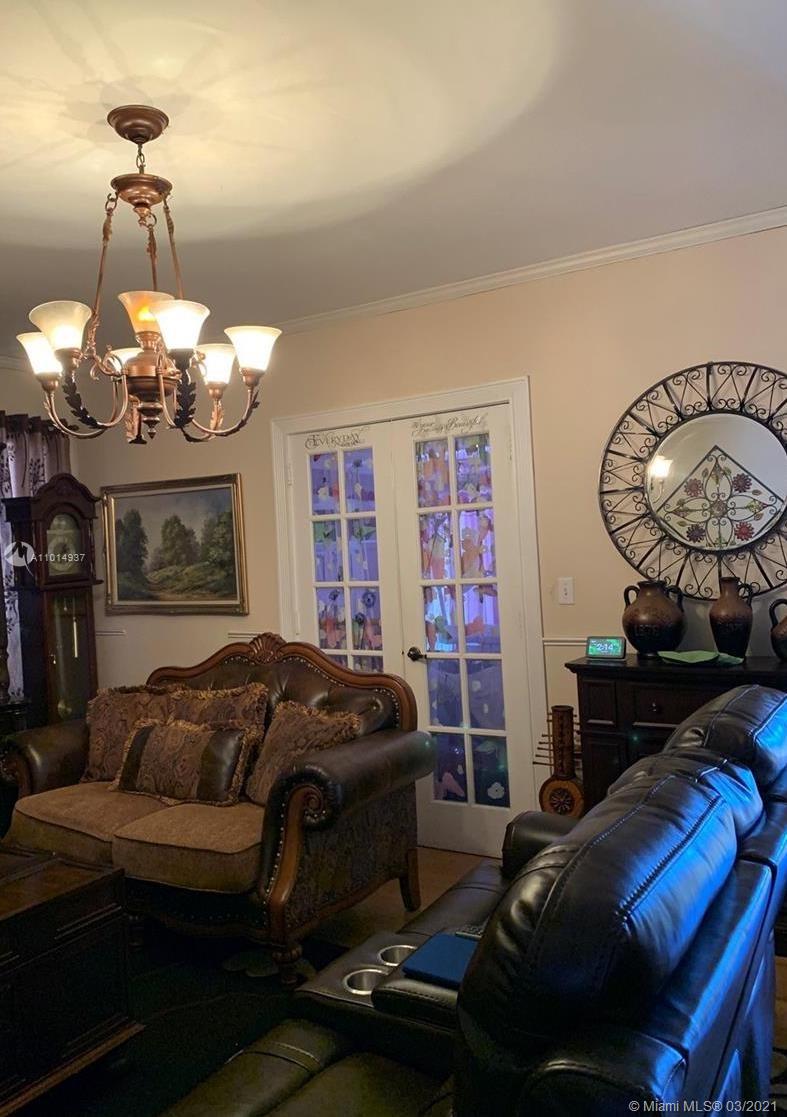 See details / 2339 sq. ft. $ 2021-03-18 0 Photo