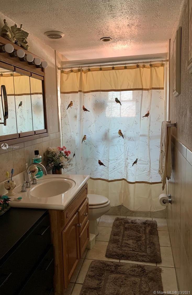 See details / 2339 sq. ft. $ 2021-03-18 0 Photo