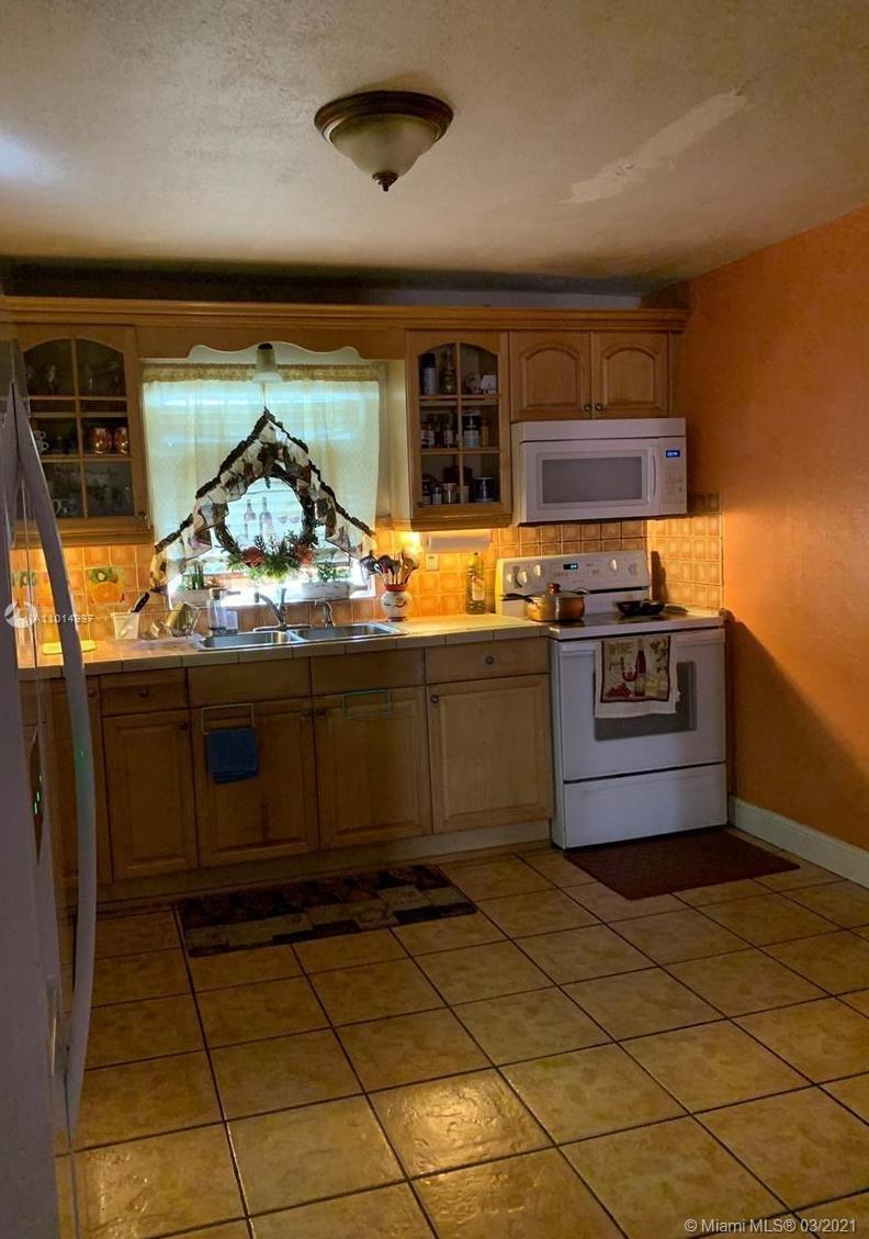 See details / 2339 sq. ft. $ 2021-03-18 0 Photo