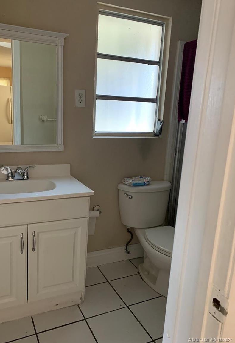 See details / 2339 sq. ft. $ 2021-03-18 0 Photo