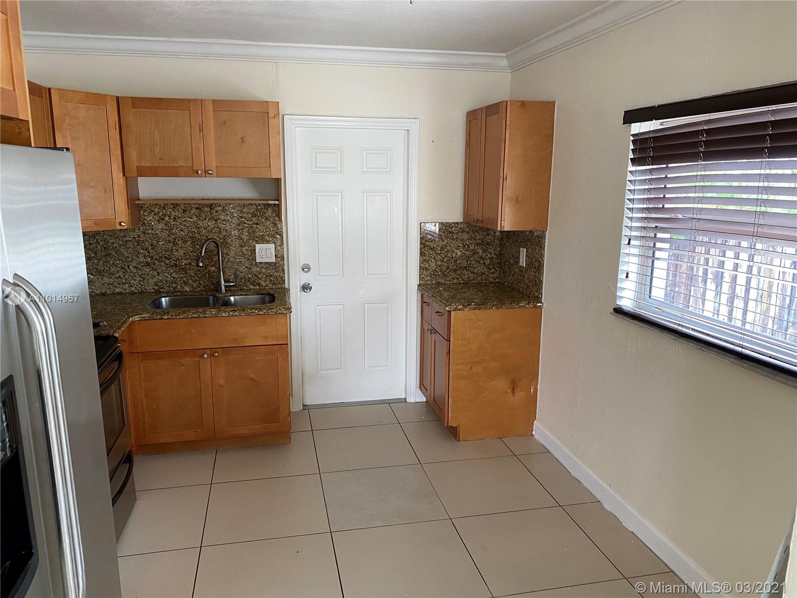 See details / 1735 sq. ft. $ 2021-03-18 0 Photo