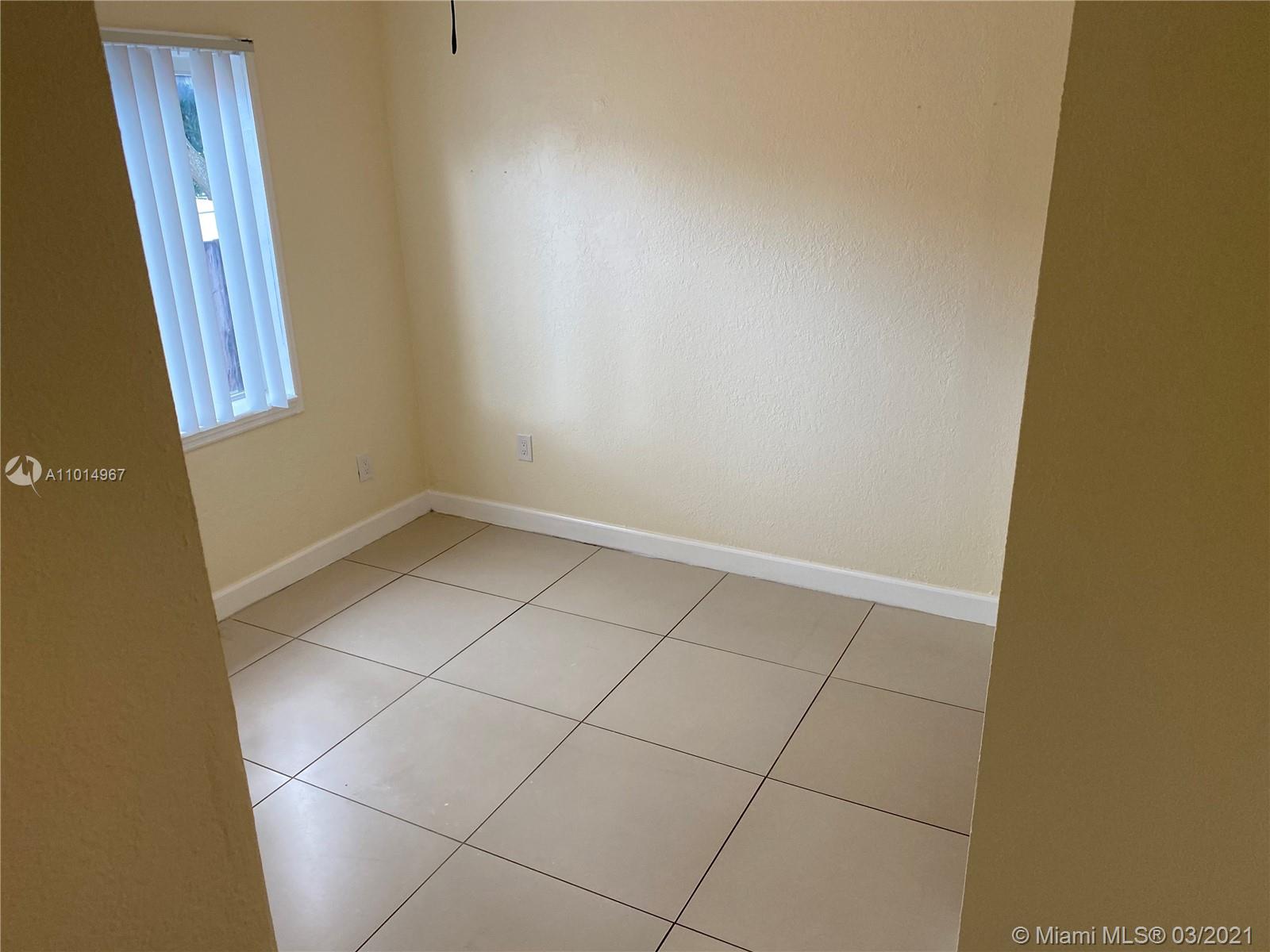 See details / 1735 sq. ft. $ 2021-03-18 0 Photo