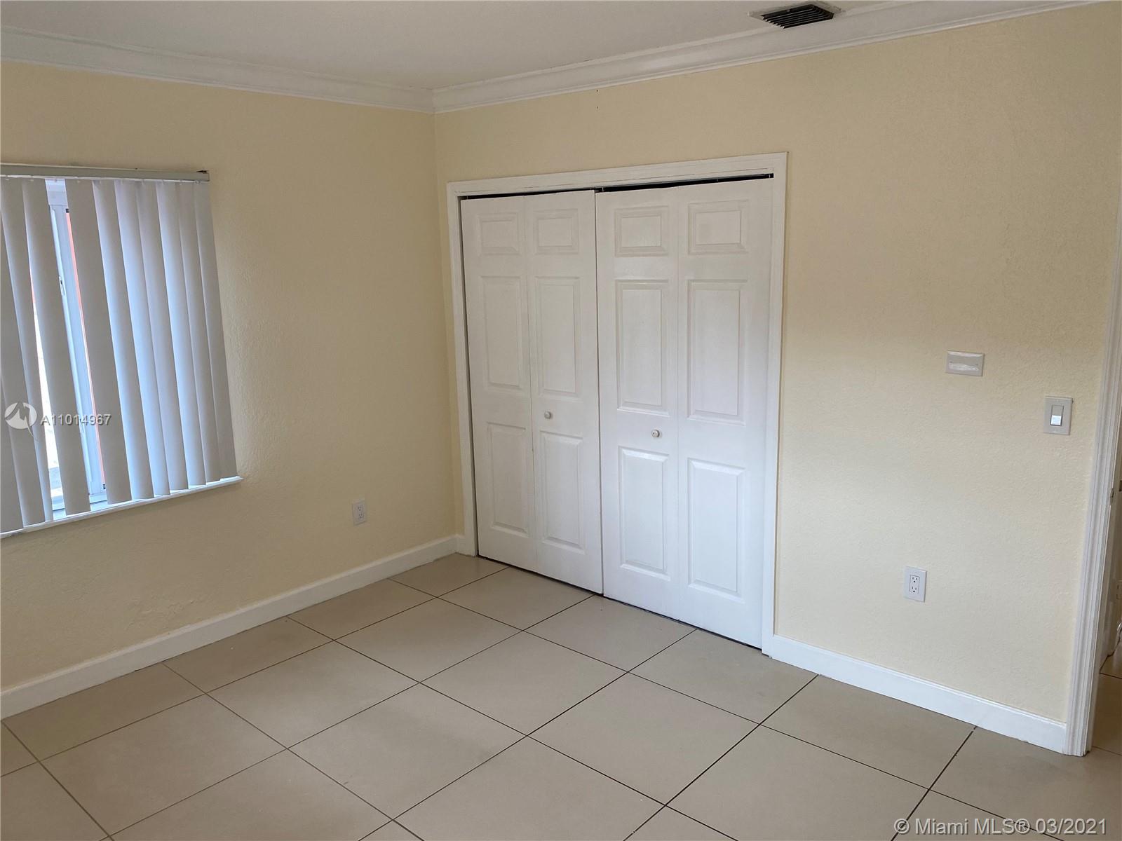 See details / 1735 sq. ft. $ 2021-03-18 0 Photo