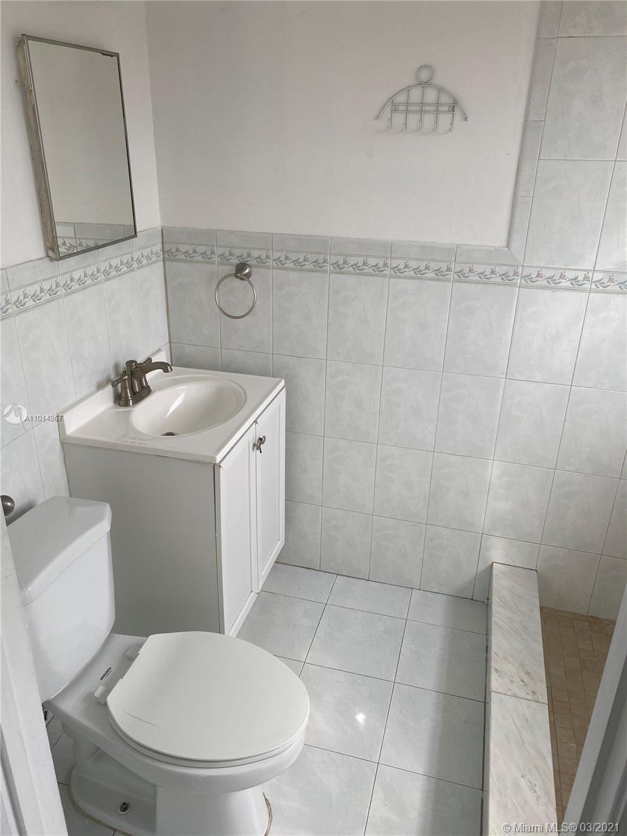 See details / 1735 sq. ft. $ 2021-03-18 0 Photo