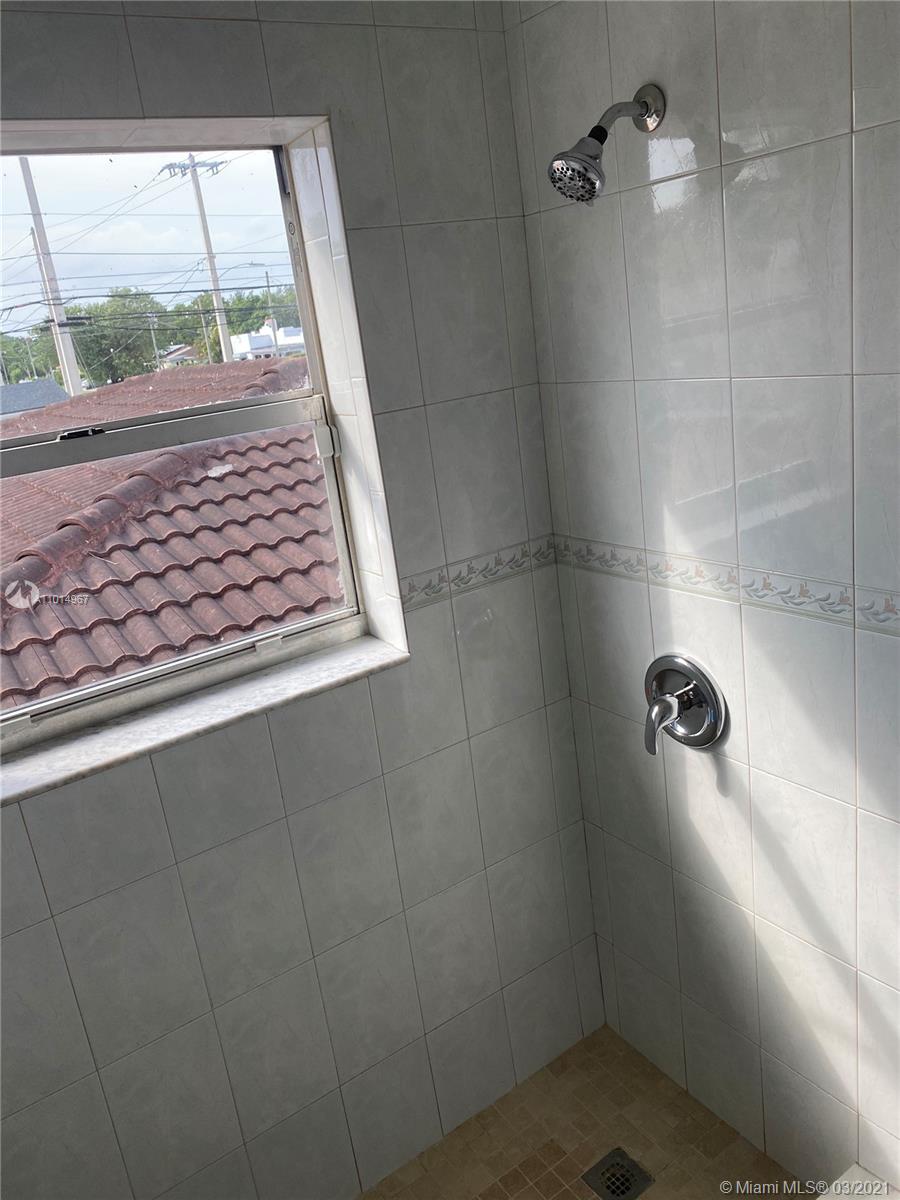 See details / 1735 sq. ft. $ 2021-03-18 0 Photo