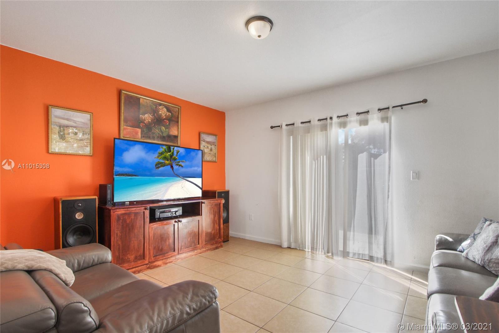 See details / 2994 sq. ft. $ 2021-03-18 0 Photo
