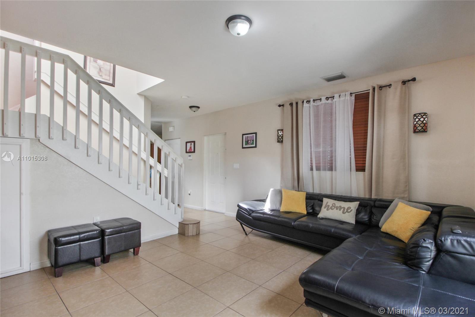 See details / 2994 sq. ft. $ 2021-03-18 0 Photo