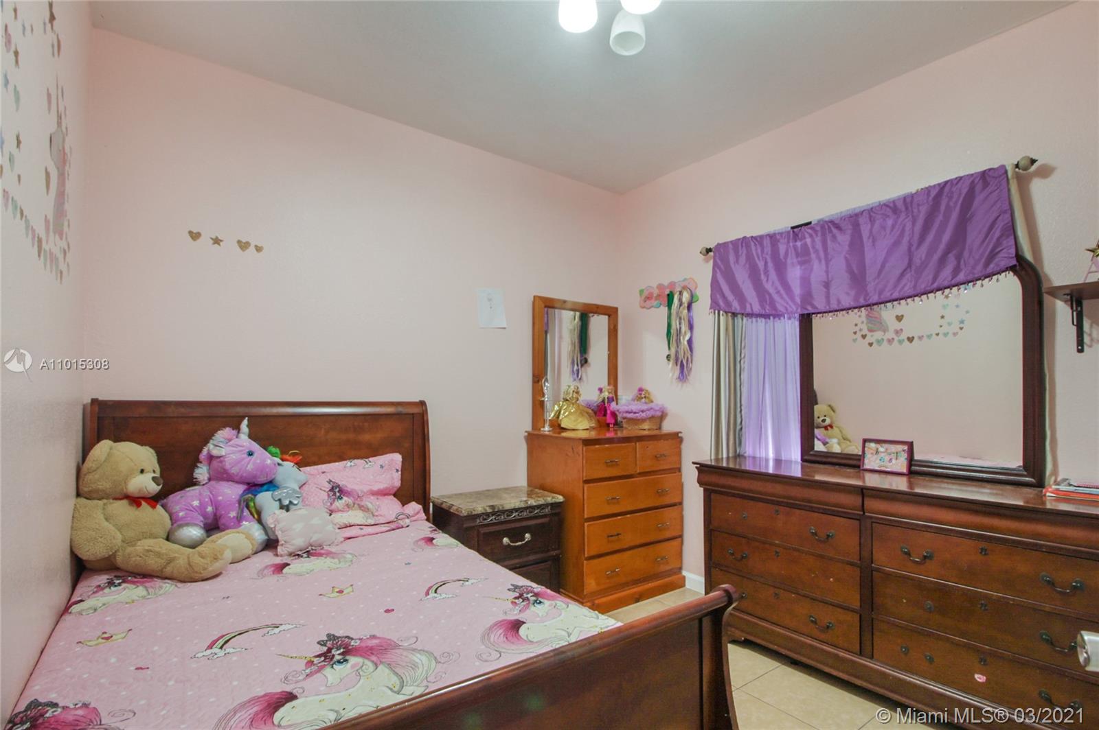 See details / 2994 sq. ft. $ 2021-03-18 0 Photo