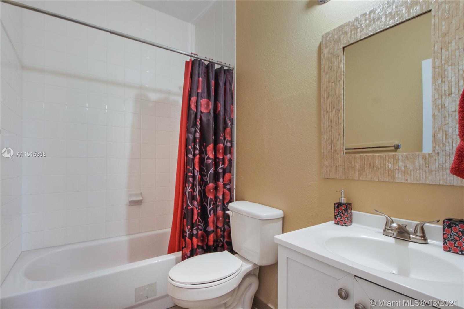 See details / 2994 sq. ft. $ 2021-03-18 0 Photo