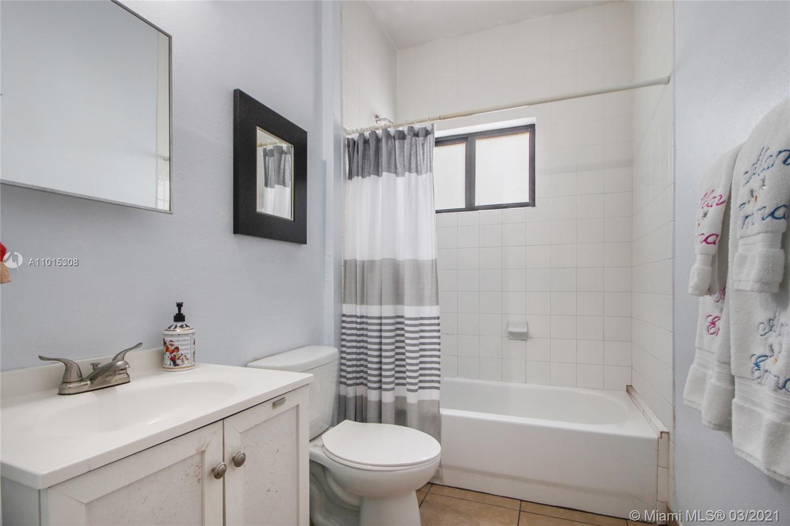 See details / 2994 sq. ft. $ 2021-03-18 0 Photo